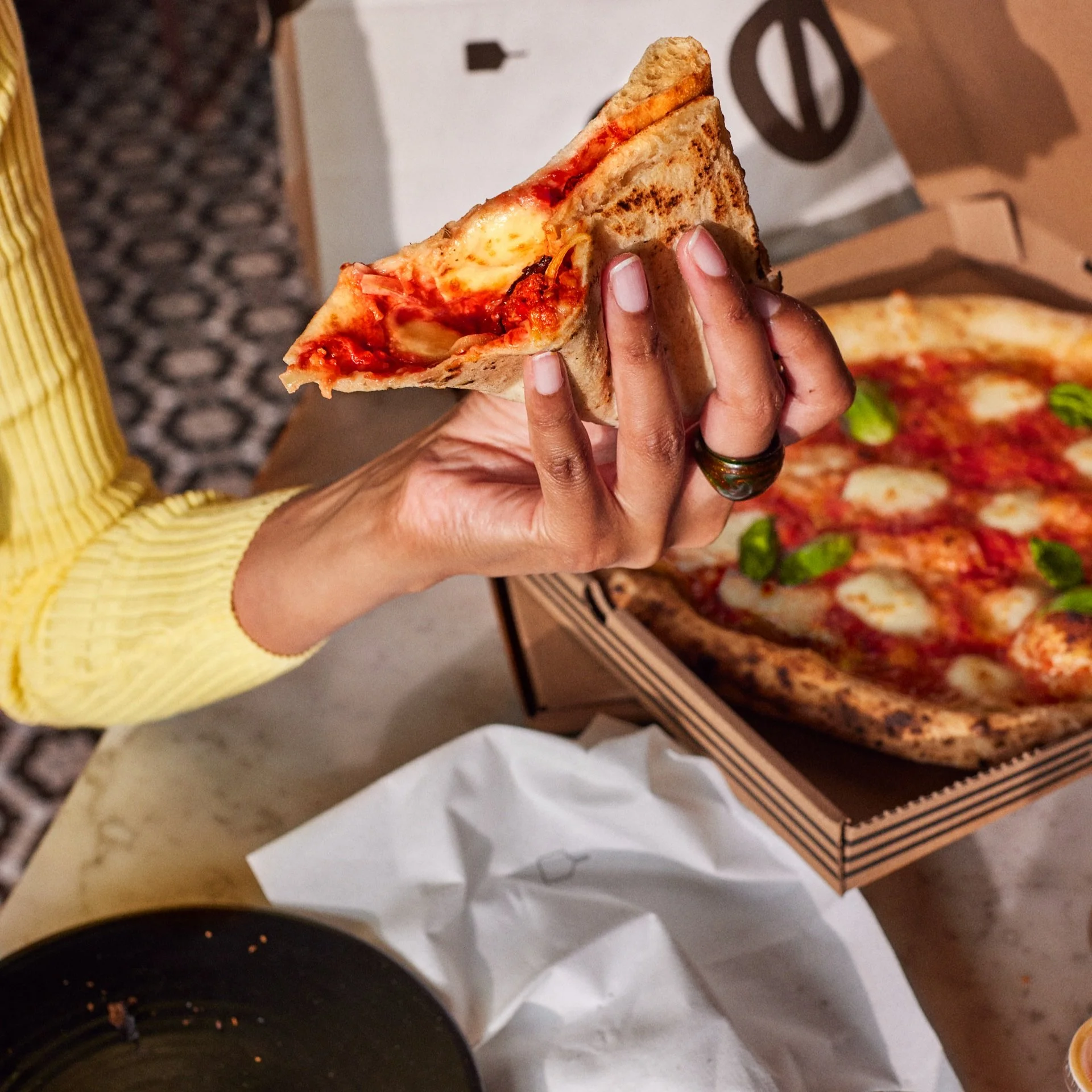 UberEats_SB_Pizzeria_No900_1_0054_C.jpg