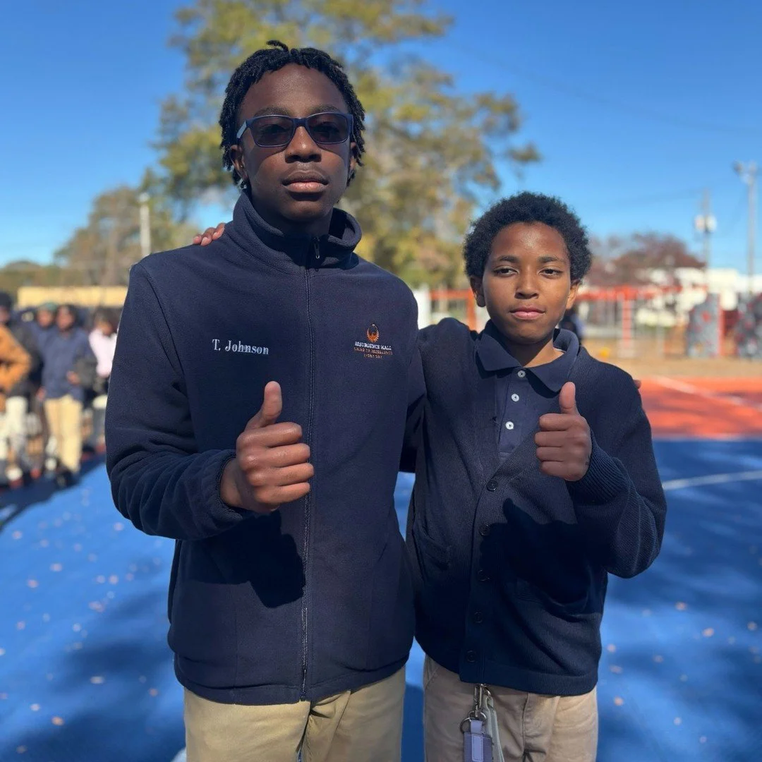 Scholars + sunshine + good vibes = an RH day well spent. 🌞