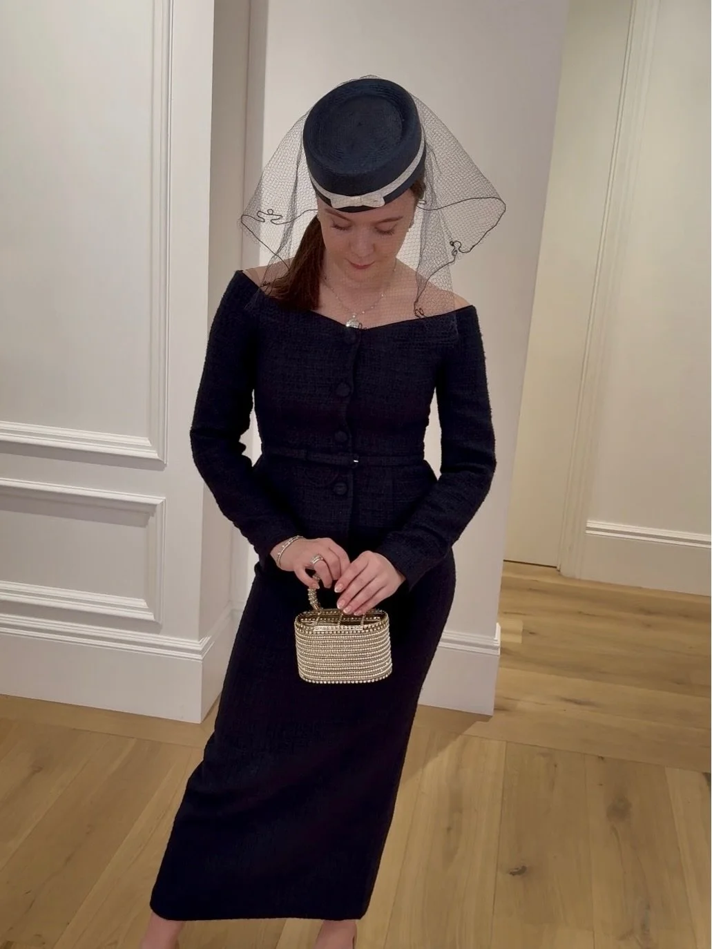 A love letter to 1950s glamour.
The elegance of @roland_mouret tailoring paired with our Josephine pillbox timeless sophistication with a whisper of nostalgia.

Jewellery @boodles 

Styled by @theshopper_x