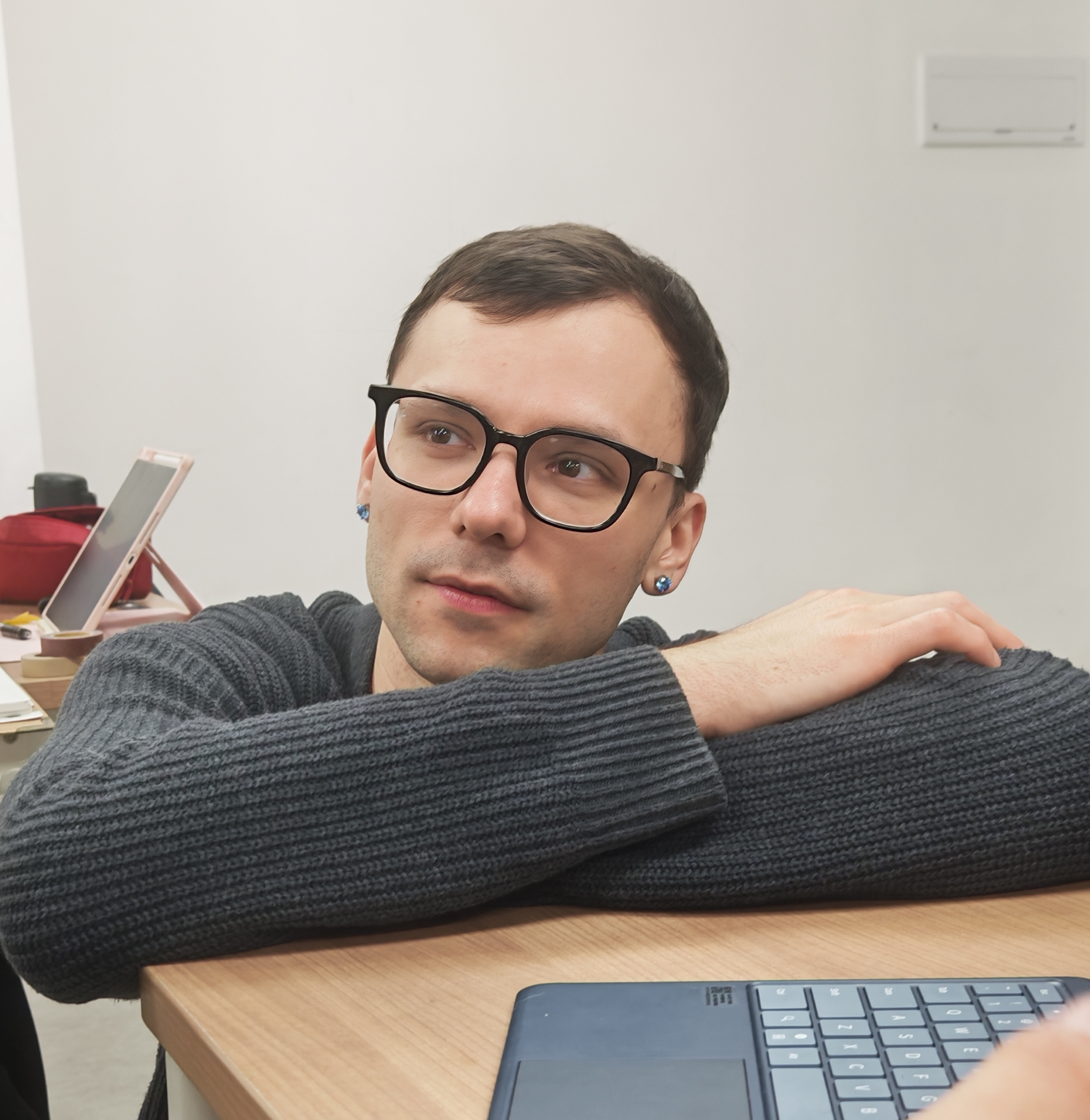 Young professor uses social media to discuss language learning