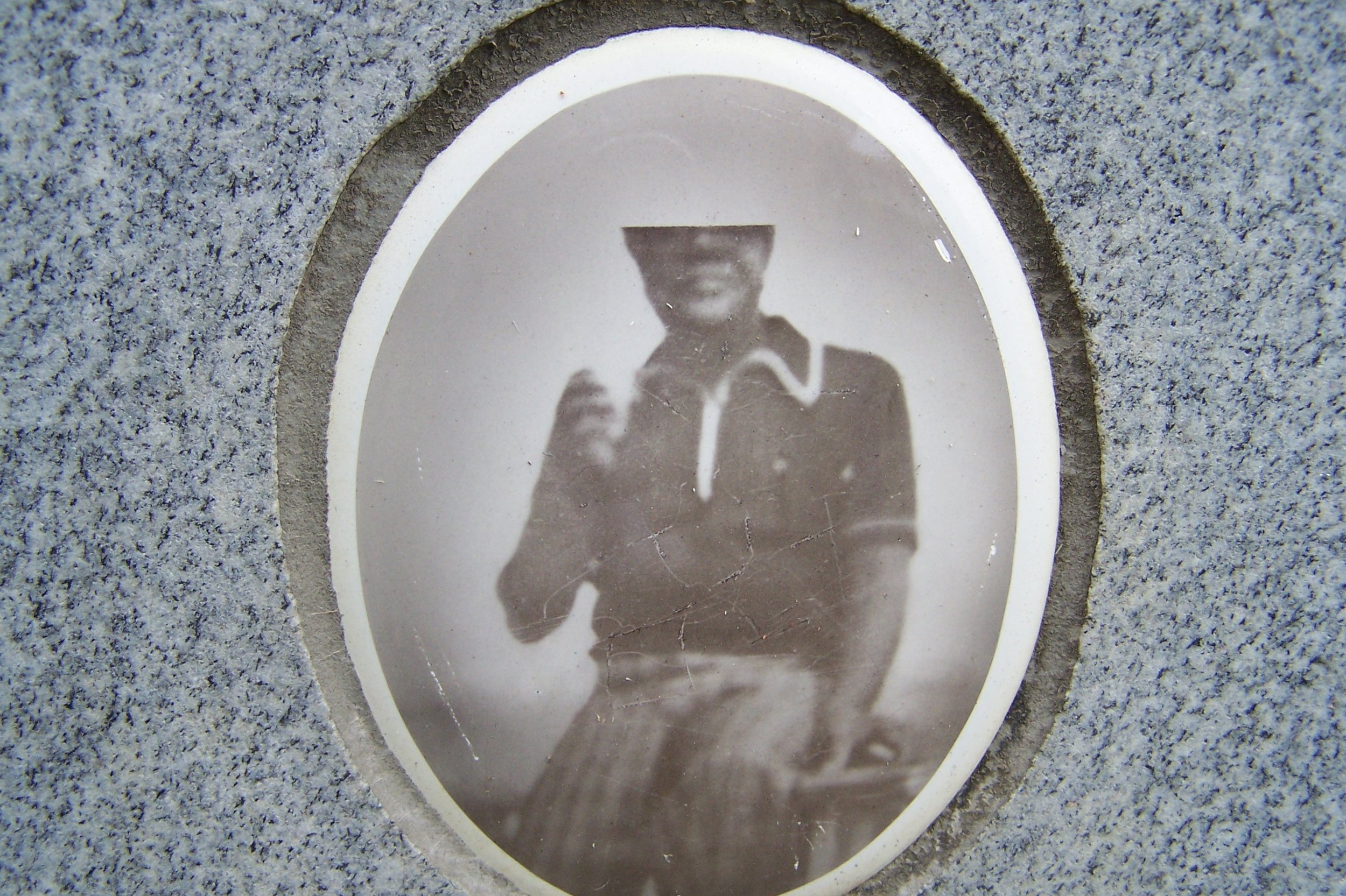 Pap Hamer's brother Ben Frank