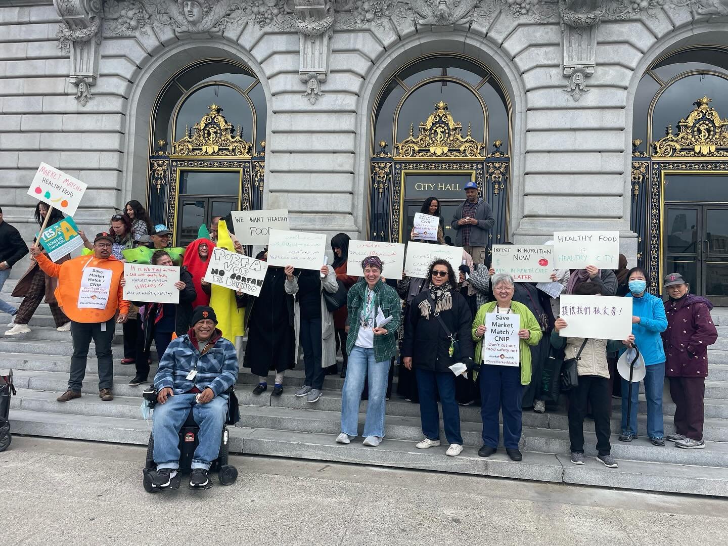 Our Stonestown and Clement St Farmers Market Managers rallied today at the steps of San Francisco City Hall to urge Governor Gavin Newsom to retain full funding for the Market Match program in California. Market Match is a critical nutrition safety n