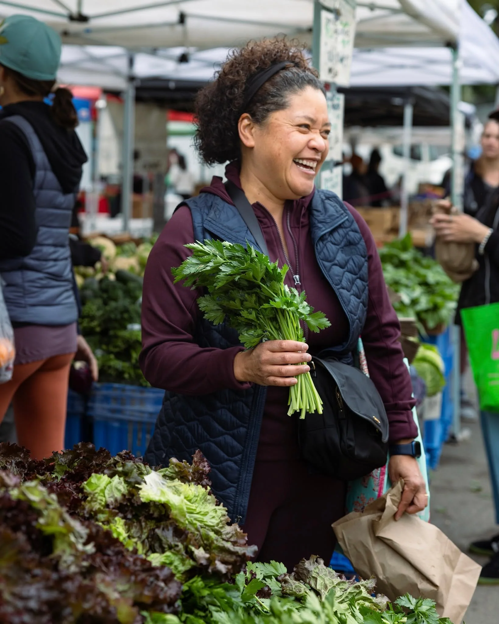 Pack your bags: we're banning plastic bag distribution at all of our farmers markets.

AIM introduced the Plastic Bag Ban Policy in January, prohibiting market participants from distributing single-use plastic bags. The policy is currently in a soft 