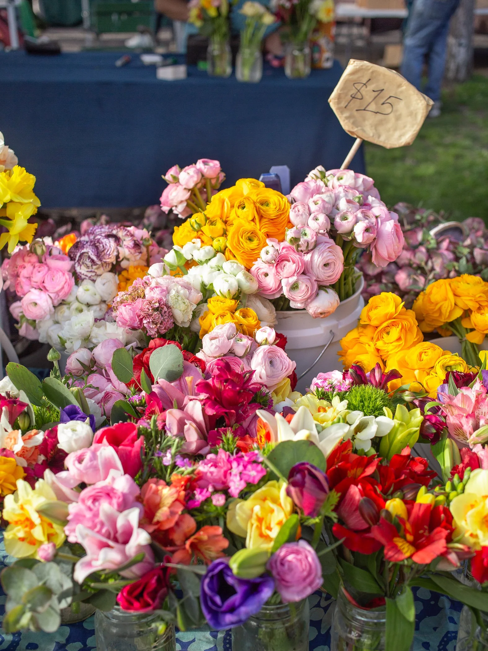 It's Mother's Day this weekend, and the maternal figure in you life deserves some flowers.

And if you're a mom reading this, consider this permission granted to buy yourself the flowers.