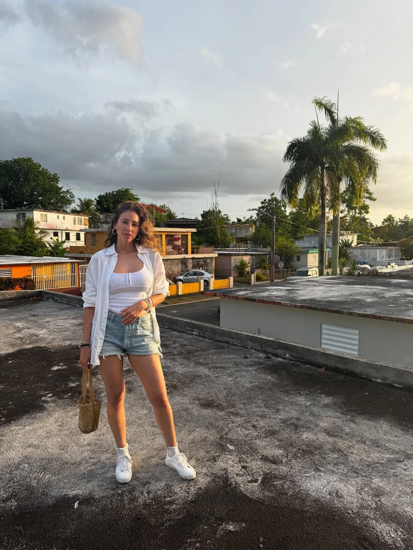 📍🇵🇷🇲🇽 Summer of love, family, friendships, learning and healing. Cooking with my mom in Puerto Rico was a gift&hellip; it healed something in me. Playing soccer on the beach with my family (even if it meant fracturing my toe) core memory. Travel