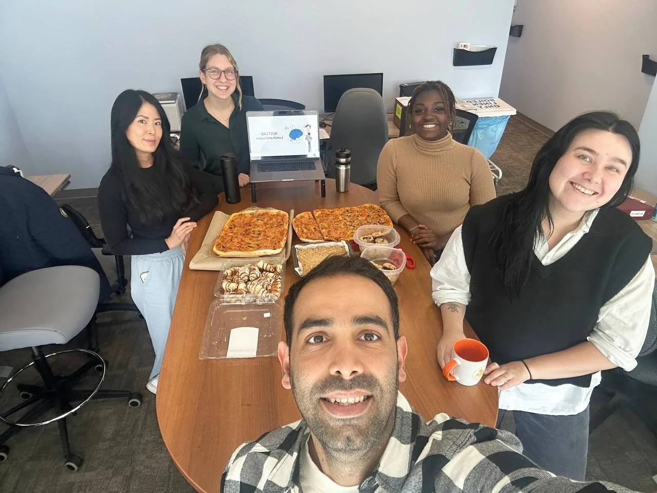 WorksGiving at NestLab!!
🍕

#NestLab
#rTMS
#RoyalHospital
#ROMHC
