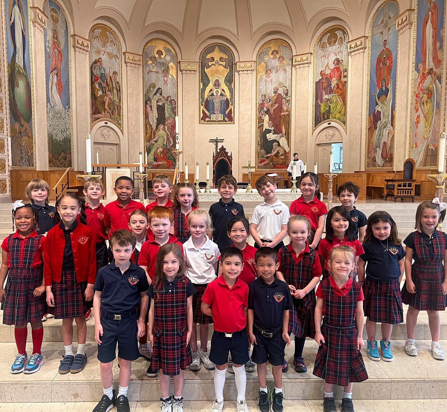 Thank you Kindergarten for leading us in mass ❤️✝️
#cathedralschool #catholicschool #schoolmass #kindergarten