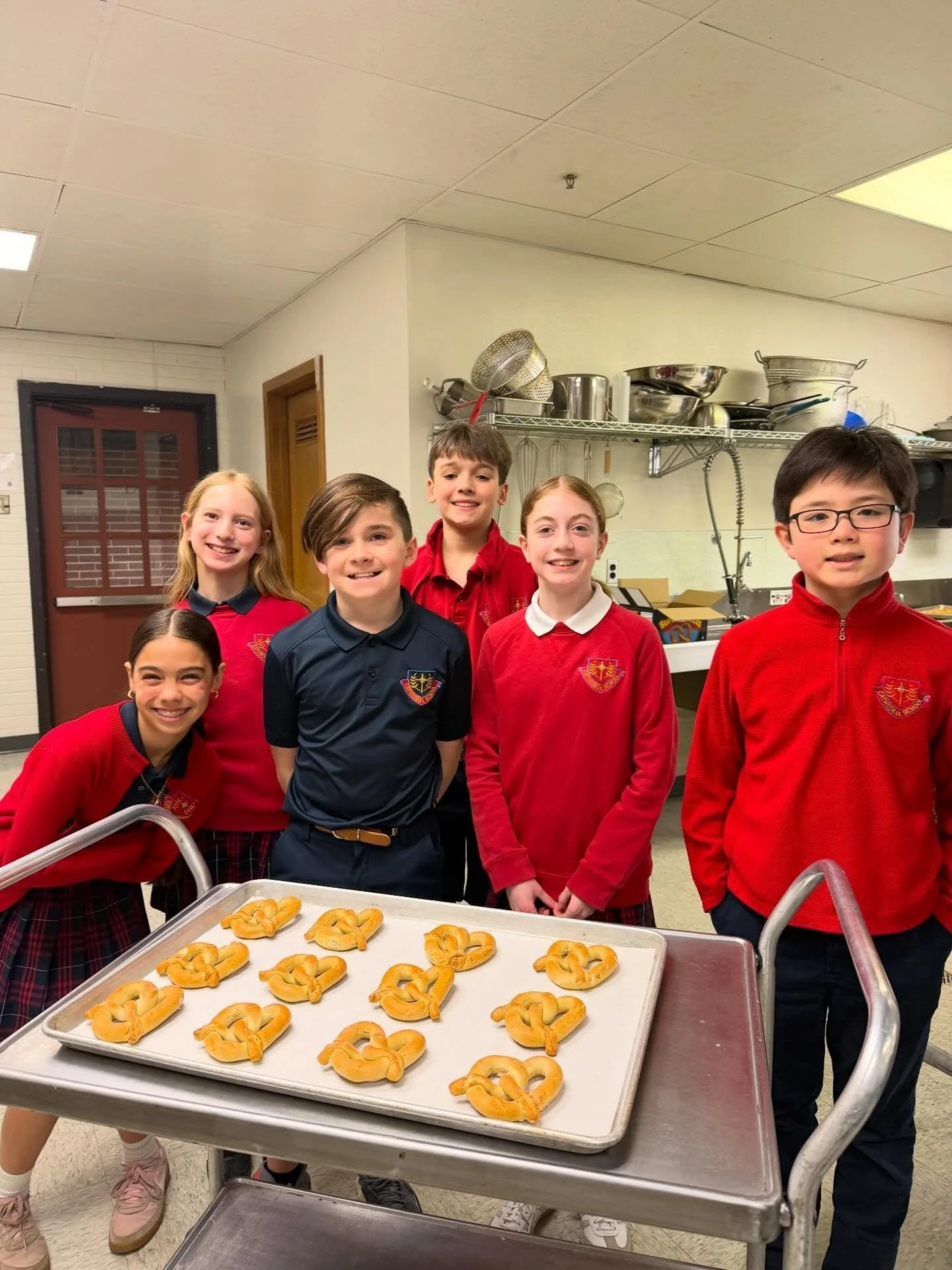 Holy Week at Cathedral School ✝️

Our students are deepening their understanding of this sacred week, bringing the story to life through meaningful experiences. From creating beautiful artwork and triptychs, to retelling the story of Jesus&rsquo; jou
