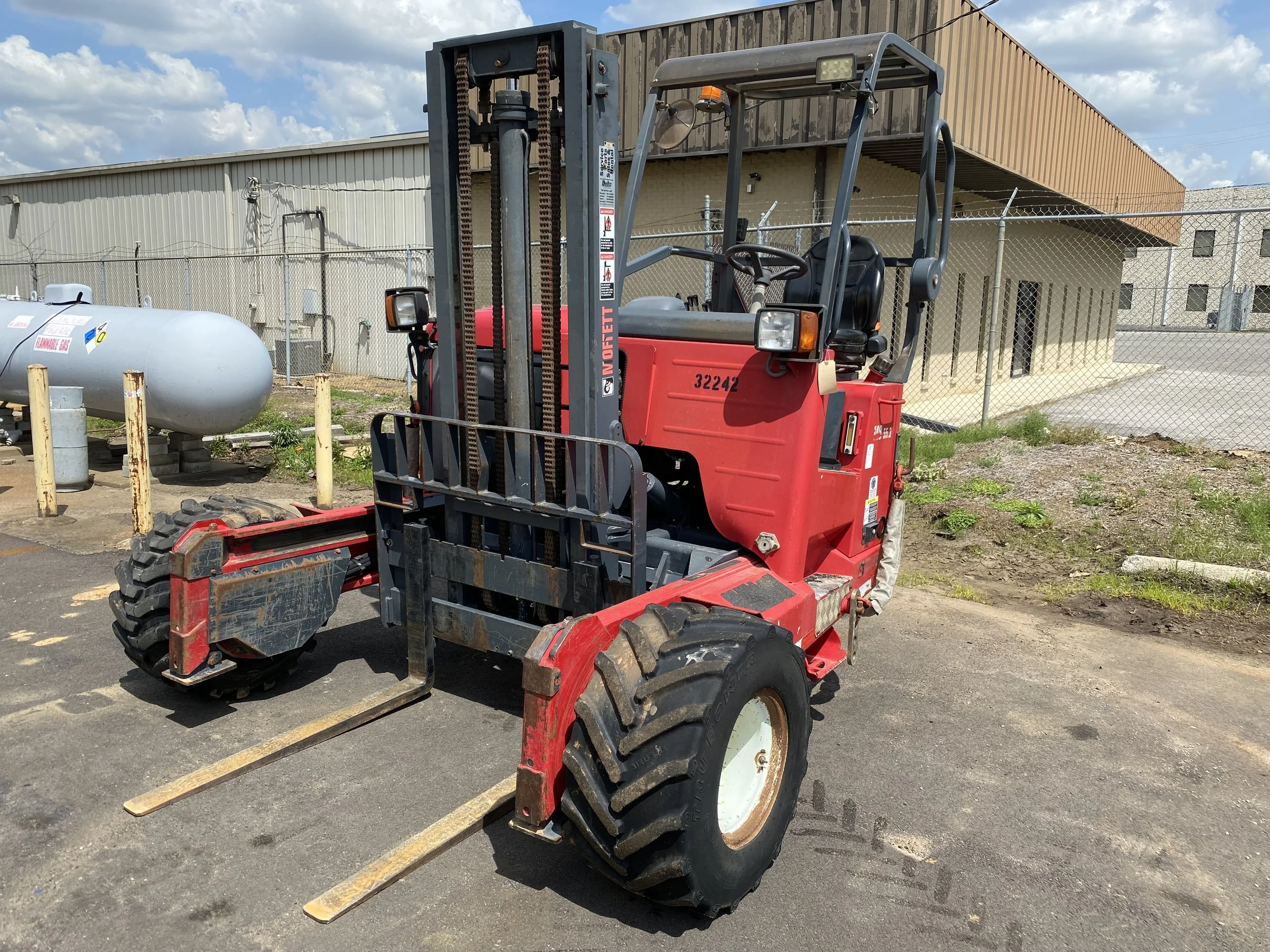 2016 Moffett M8 55.3 (32242)
