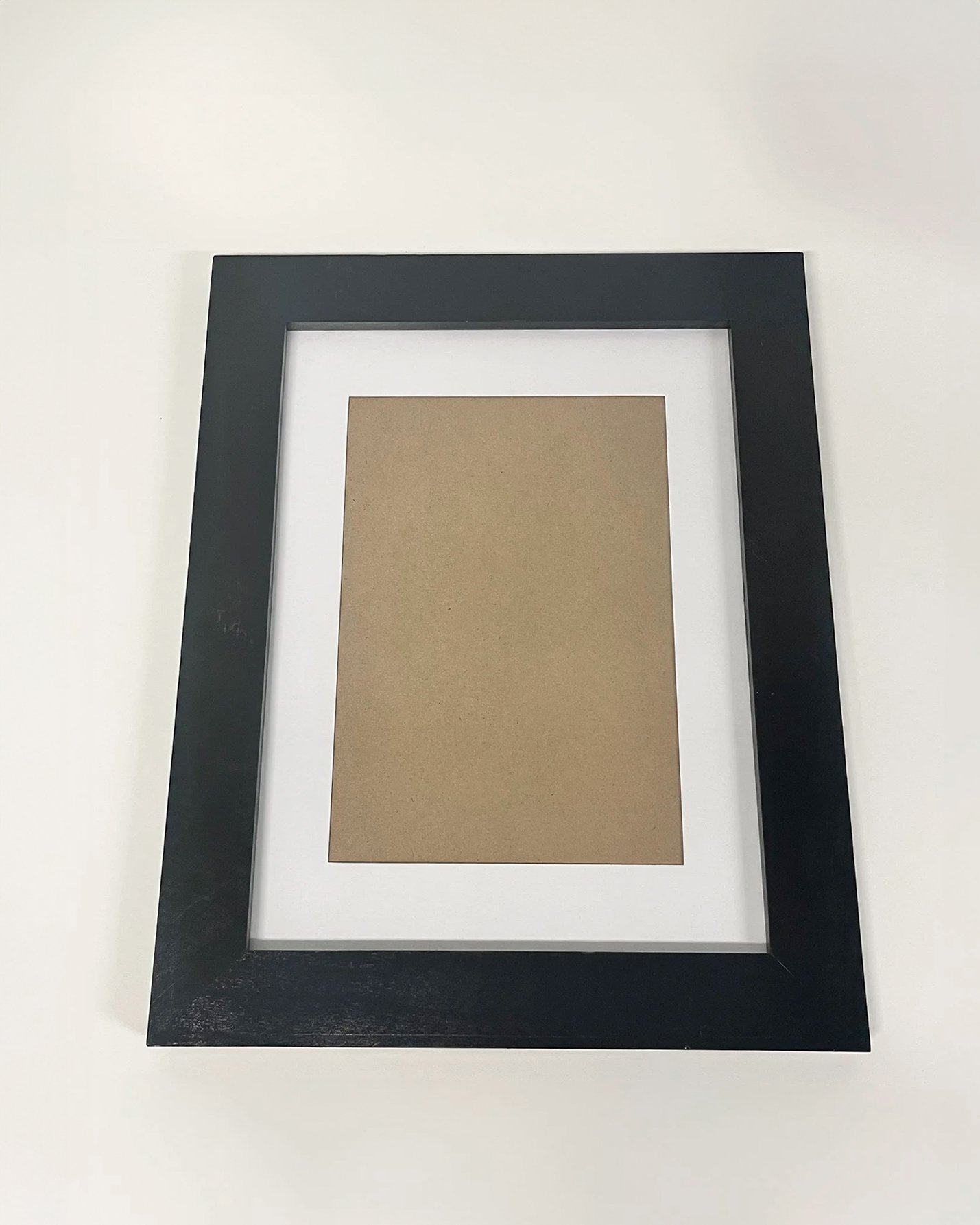 Tulostus + Musta paksu kehys (30x40cm)