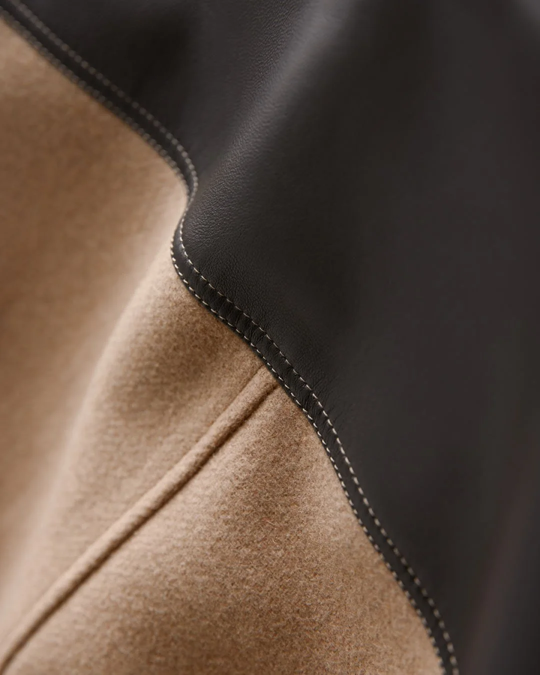 FW25 UNBRANDED CROPS_01.30_4x5_HX4008LC1 CAMEL.jpg