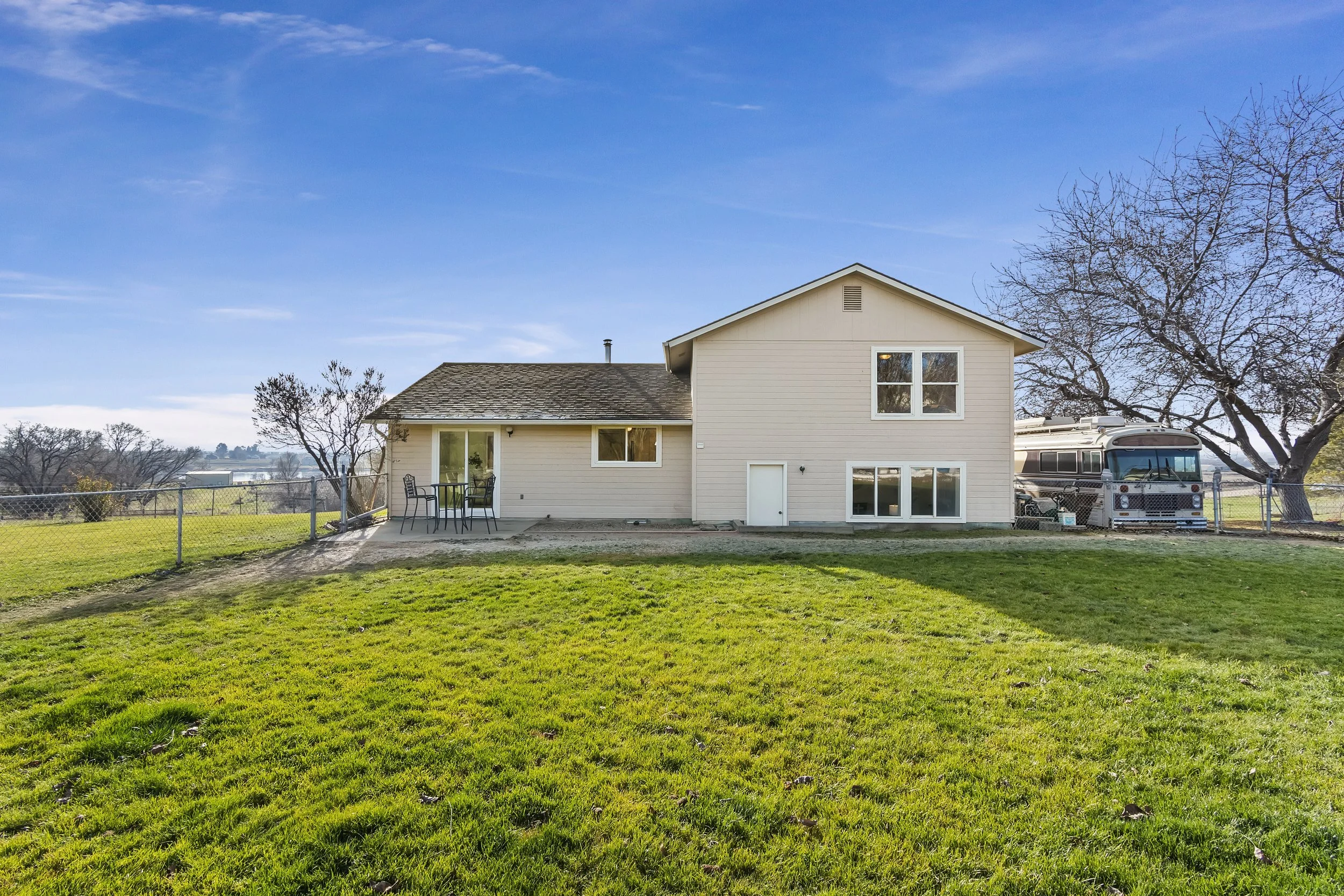 33-15750 Park View Dr_033.jpg