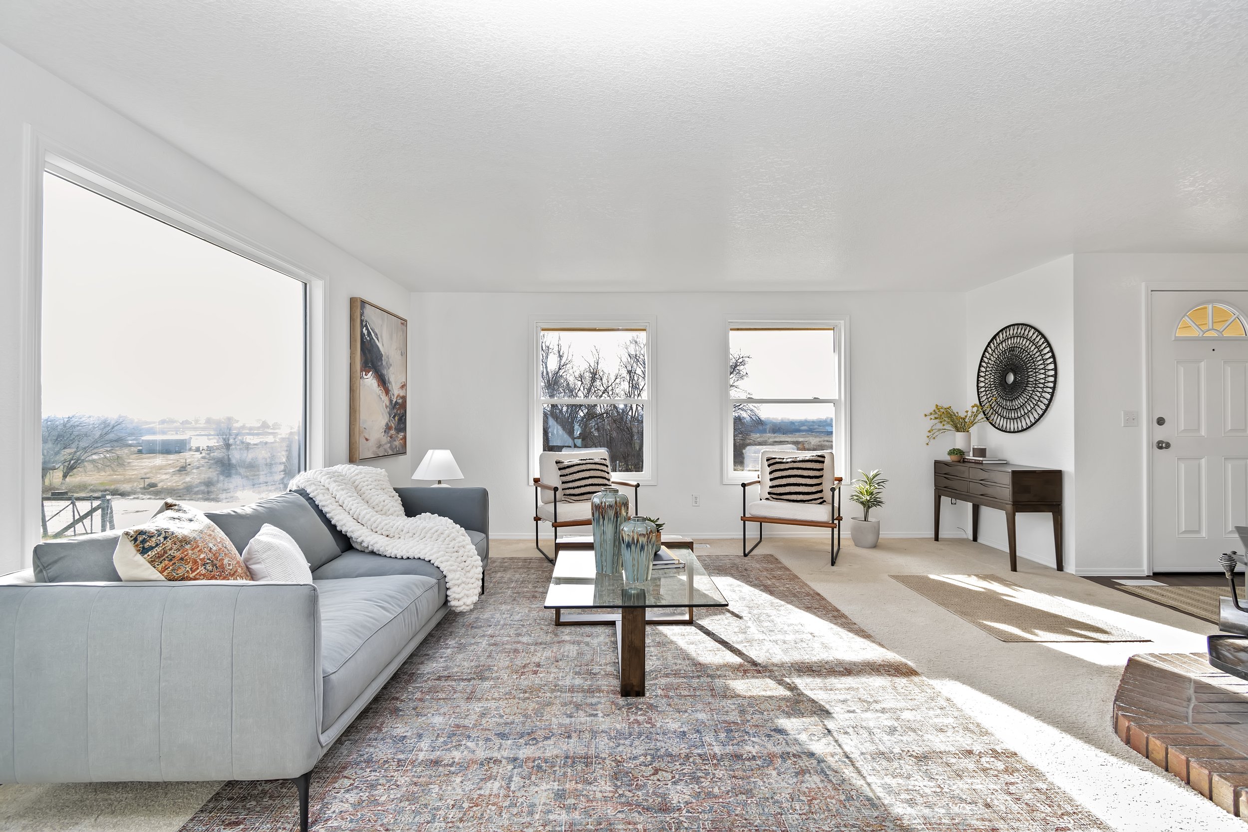 26-15750 Park View Dr_026.jpg