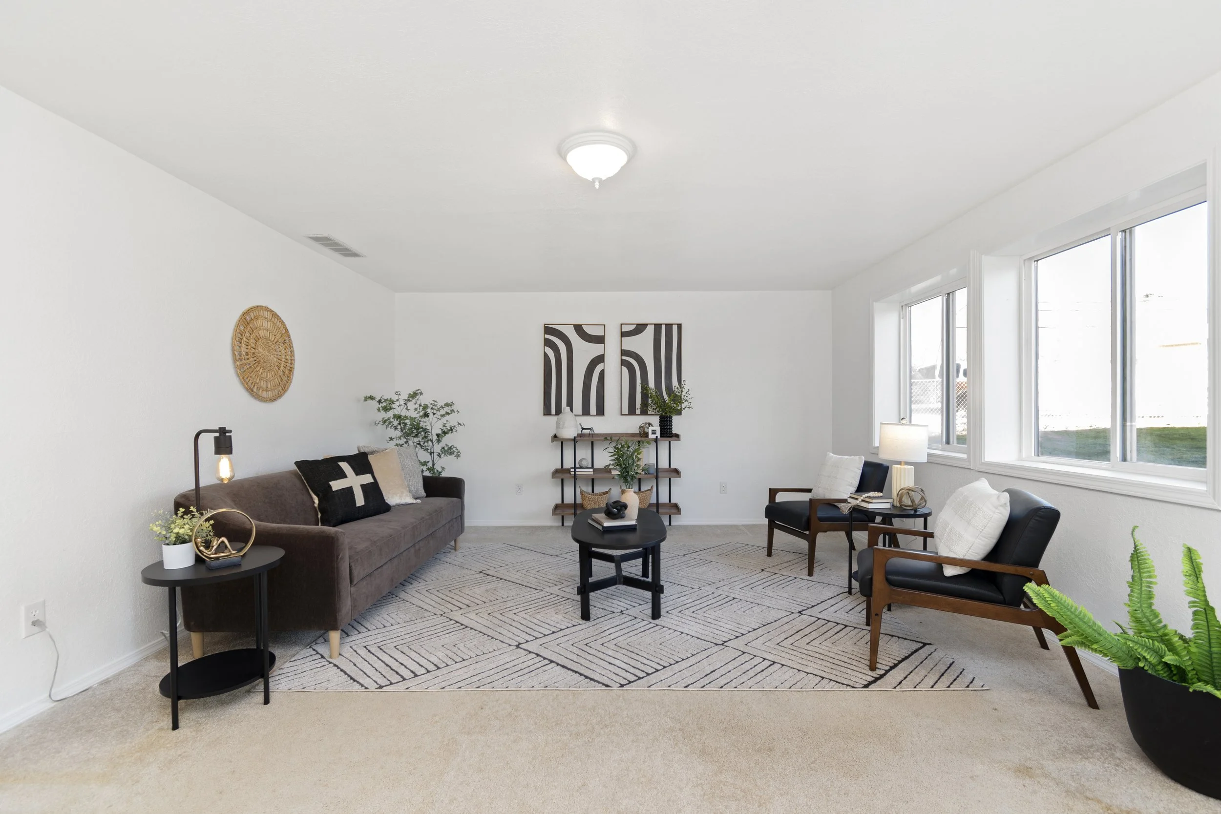 11-15750 Park View Dr_011.jpg