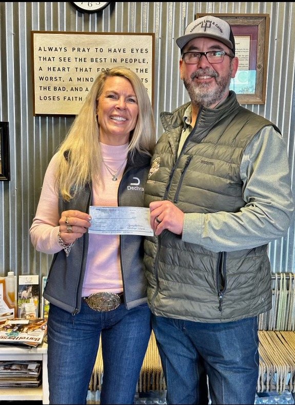 We are grateful for our @dechraus industry partners - especially Karin Williamson. Dechra graciously granted Texas Equine Foundation $10,000 to be used in our relief work in the 2024 Panhandle fires. Karin, you not only advocated for horses but also 