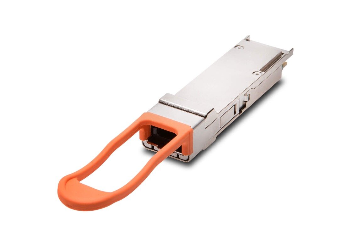 Lightwire-Systems-Network-Hardware-Juniper-Optics-QSFP-40-Module-1140x760.jpg