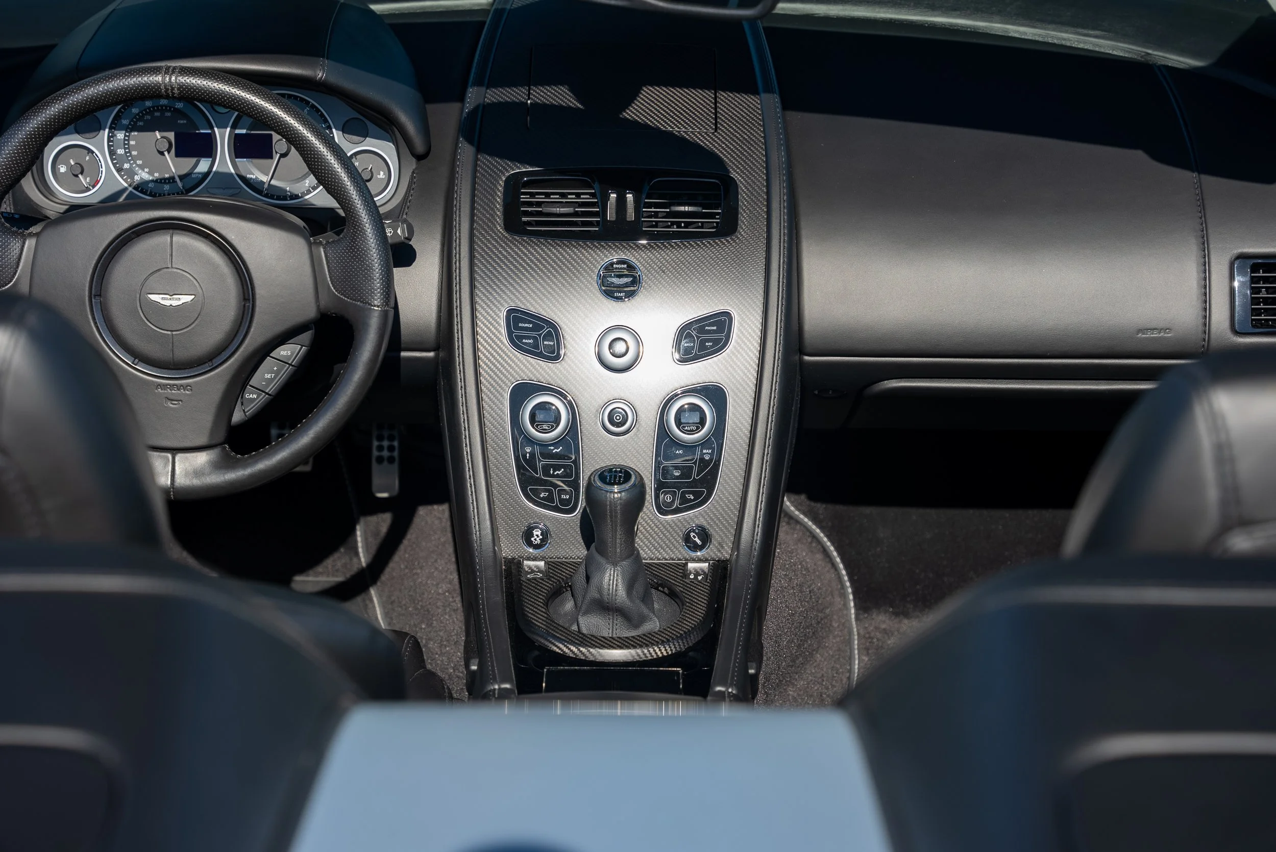 AM V12VS Color-125.jpg
