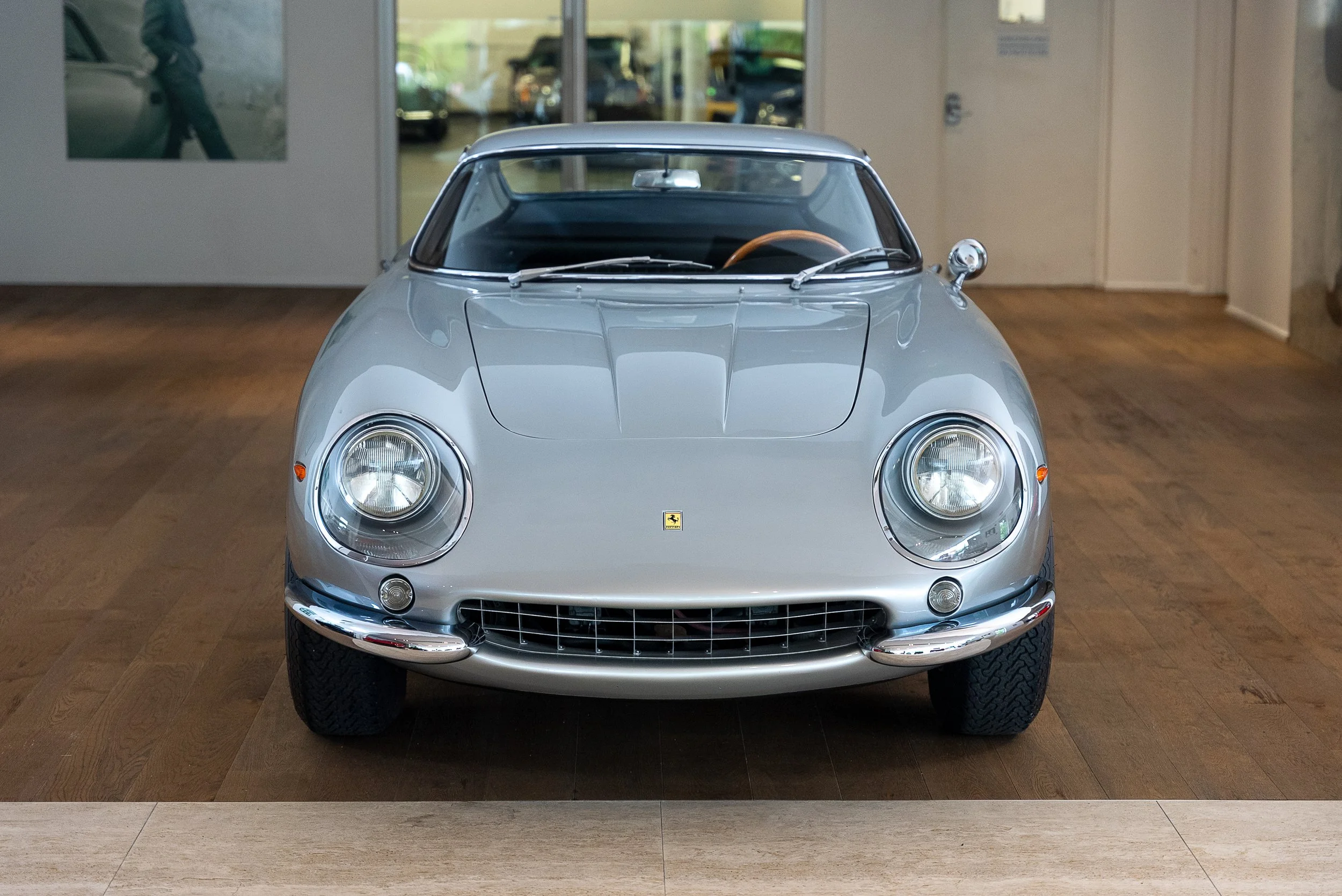 Ferrari 275-4.jpg