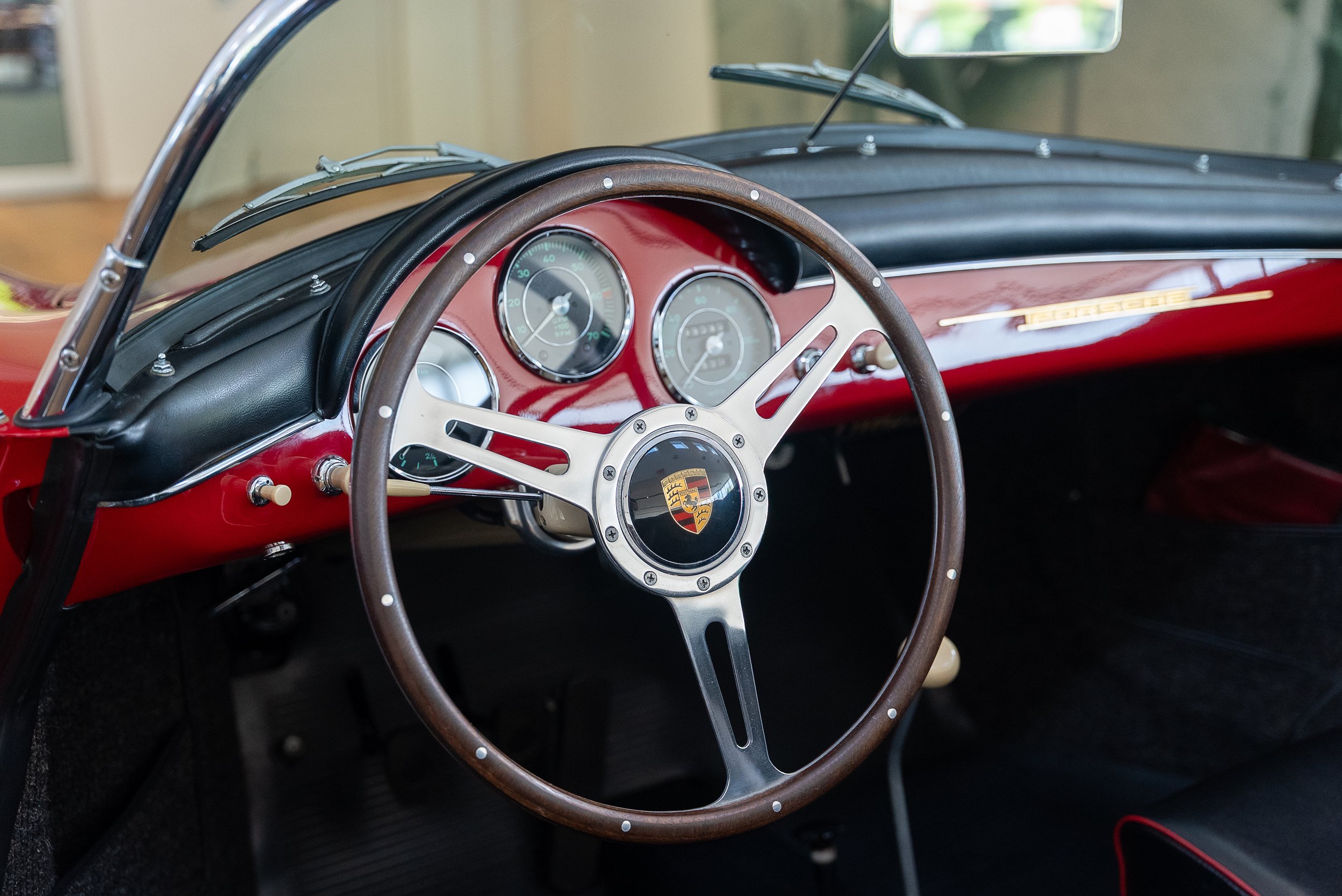 Red Speedster-87.jpg