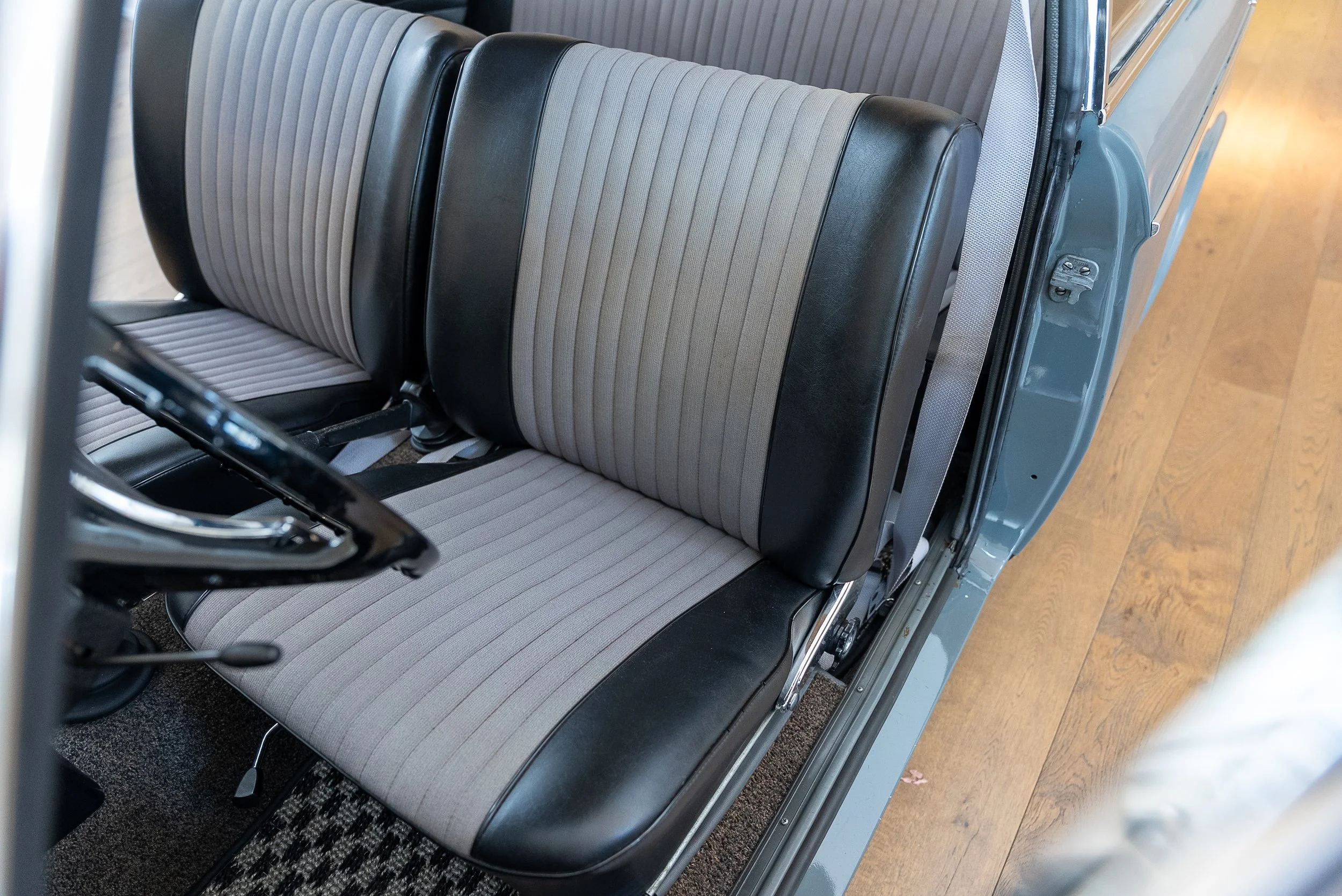 1966 BMW 1600-111.jpg