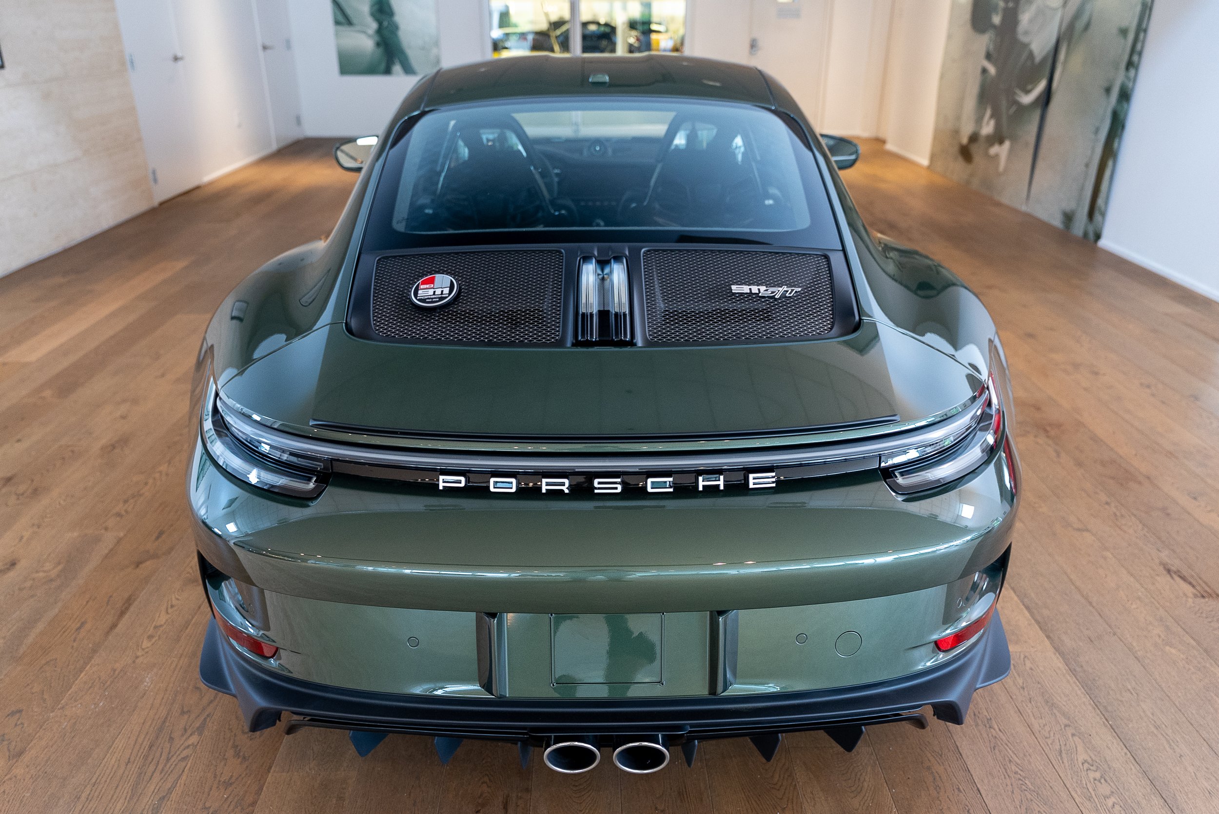 911 ST-51.jpg