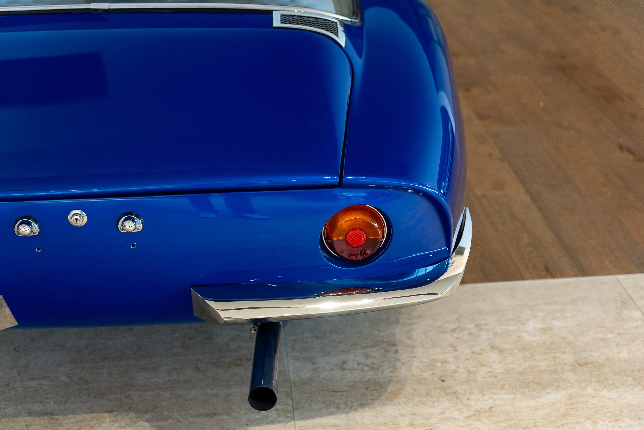 Bizzarrini GT America Indoors-34.jpg