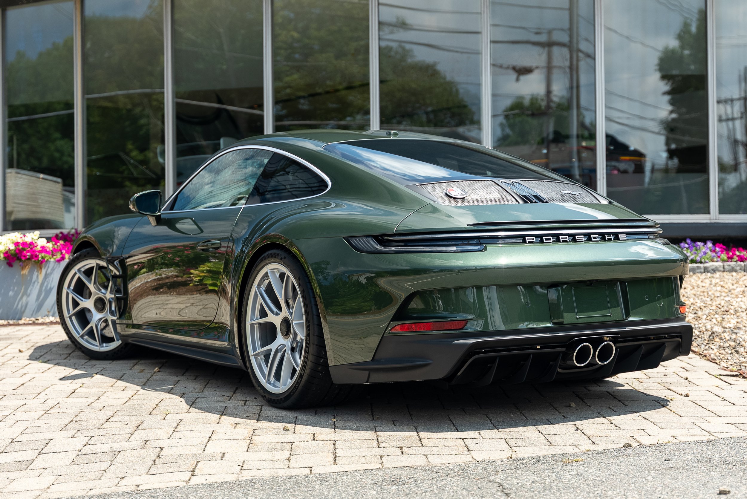 911 ST-25.jpg