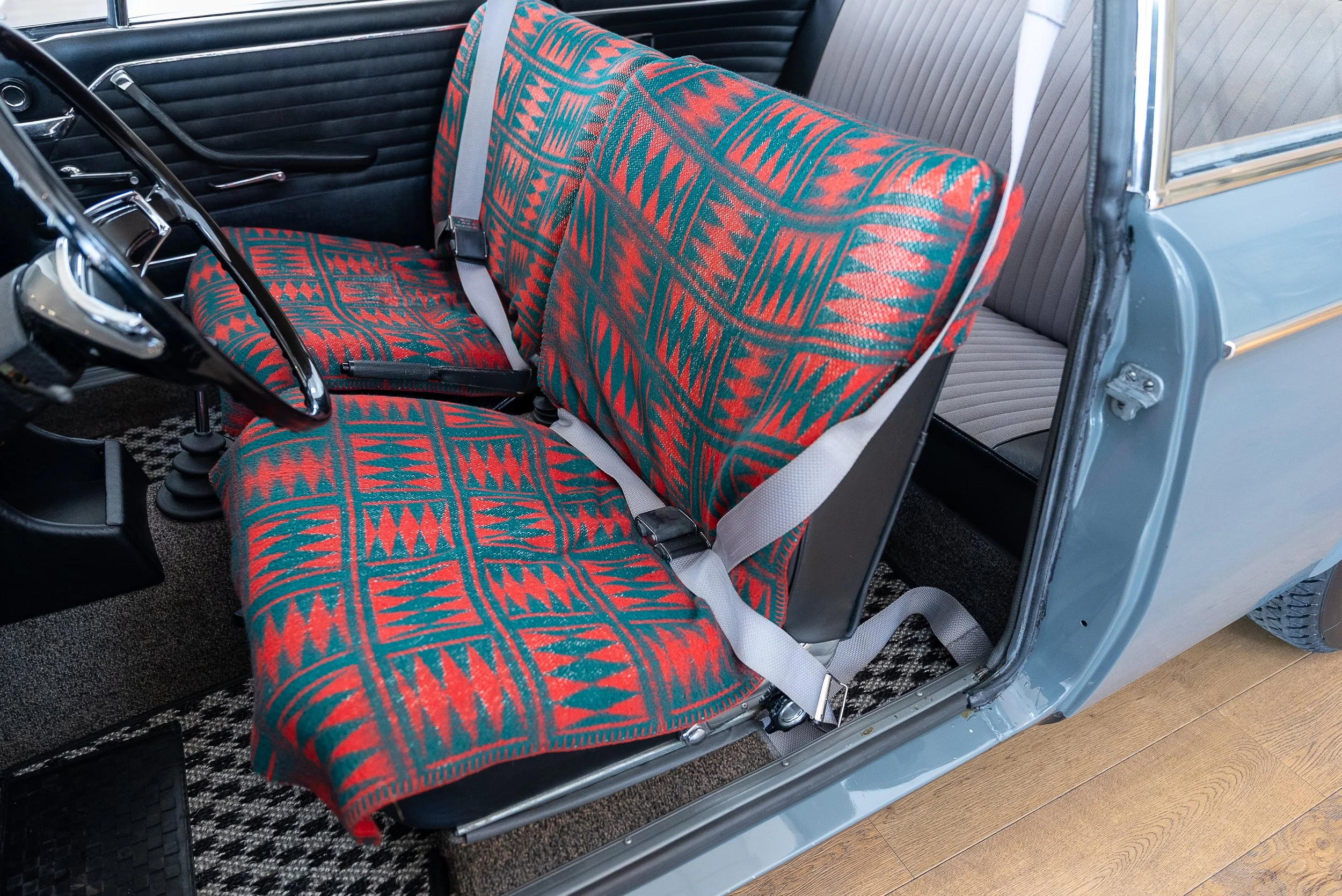 1966 BMW 1600-93.jpg