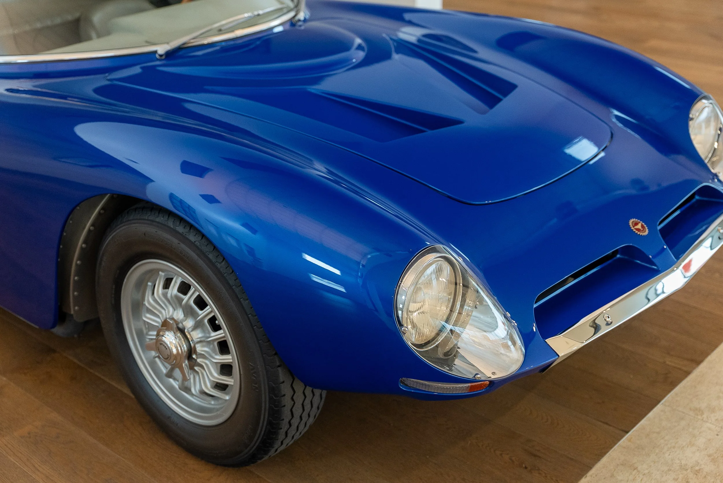 Bizzarrini GT America Indoors-17.jpg