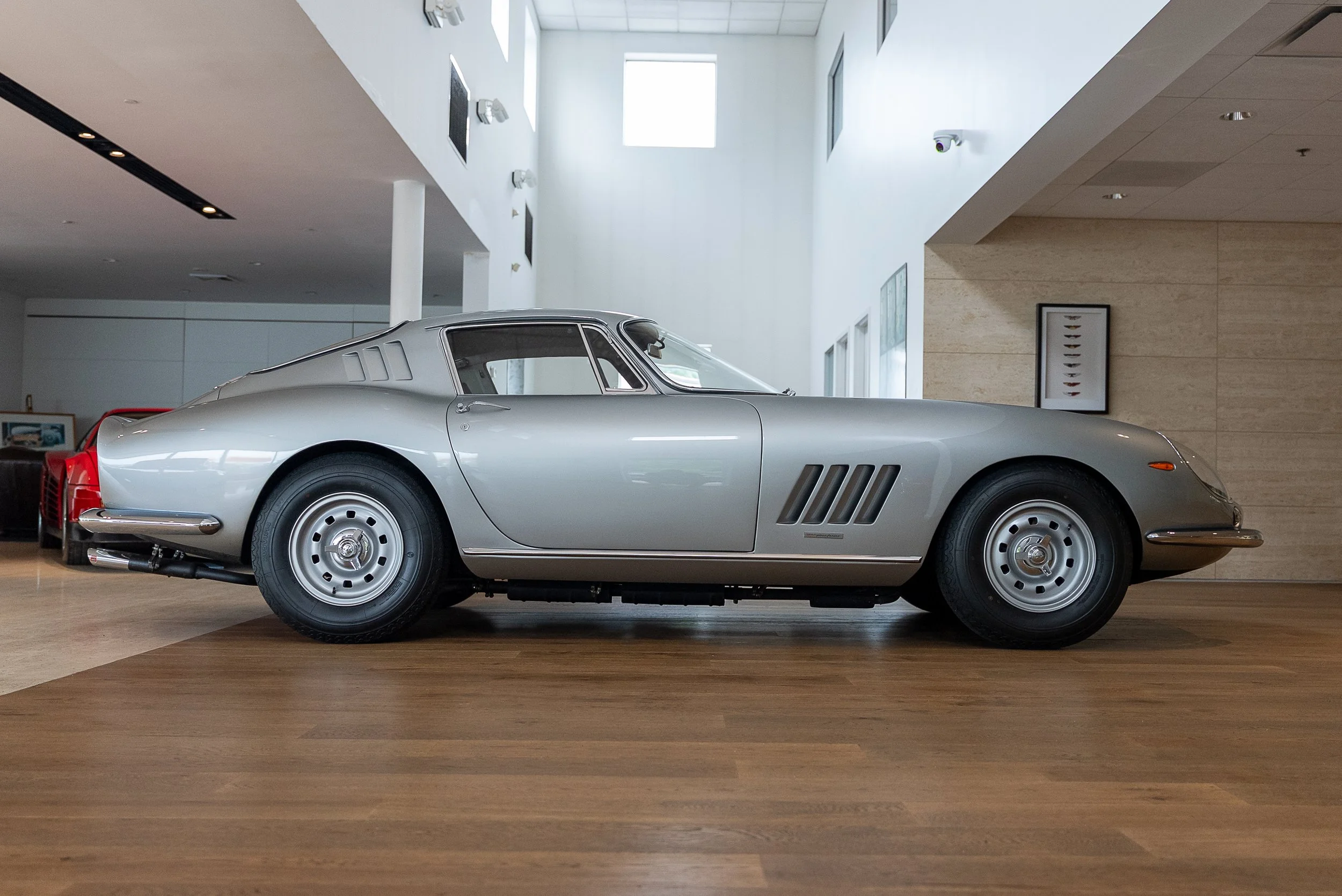 Ferrari 275-15.jpg