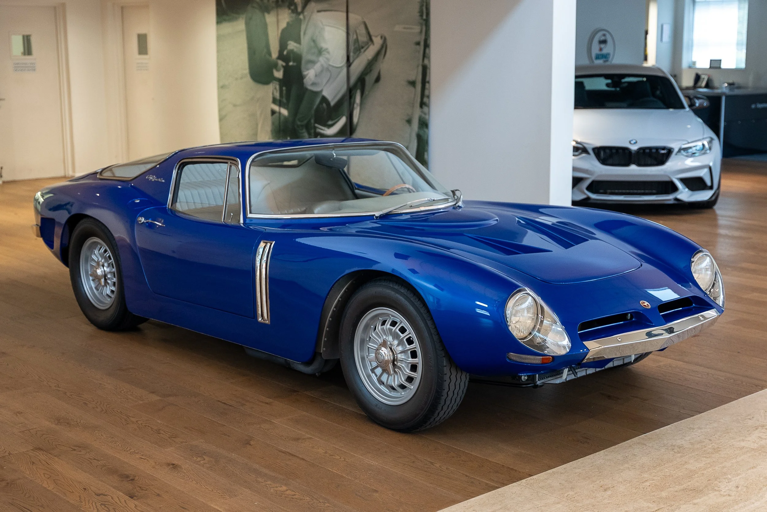 Bizzarrini GT America Indoors-2.jpg