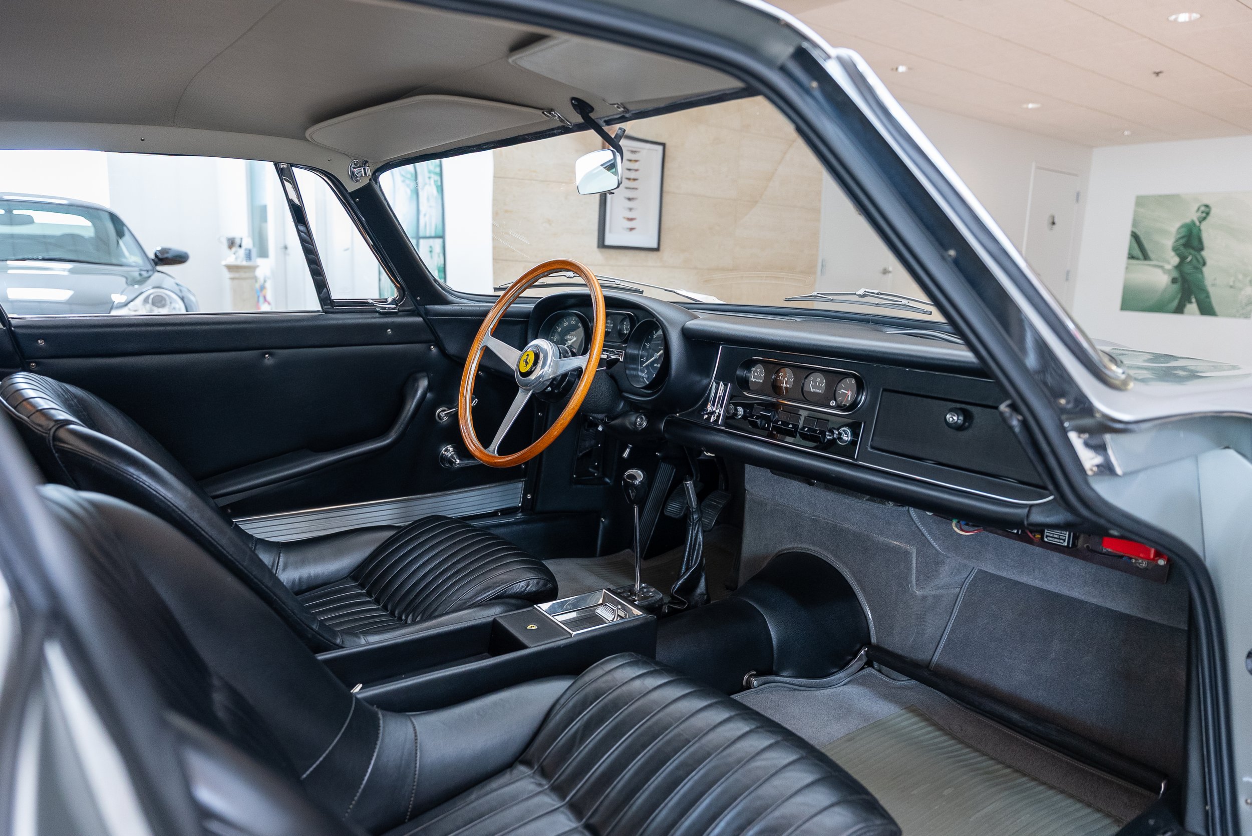 Ferrari 275-106.jpg