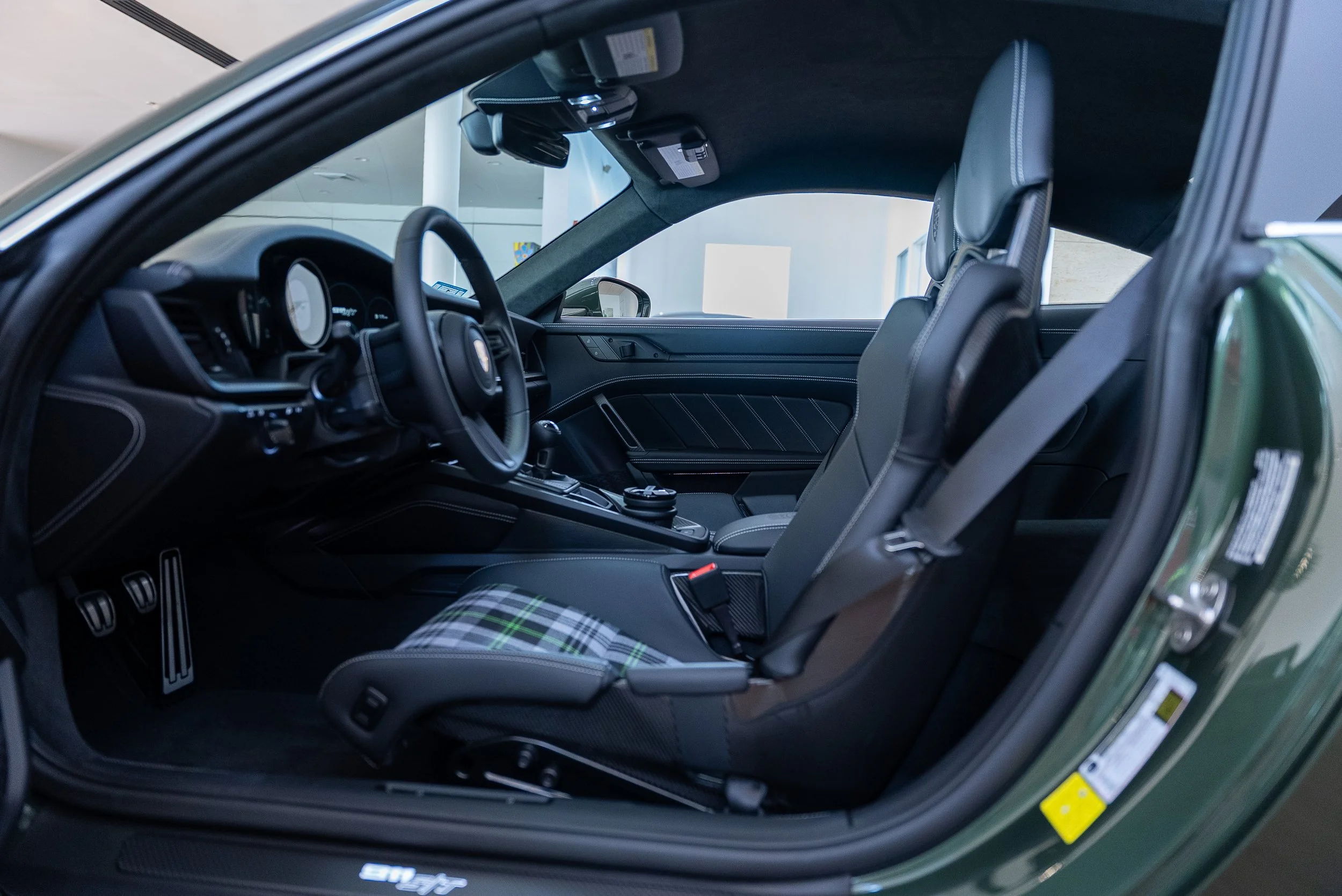 911 ST-103.jpg