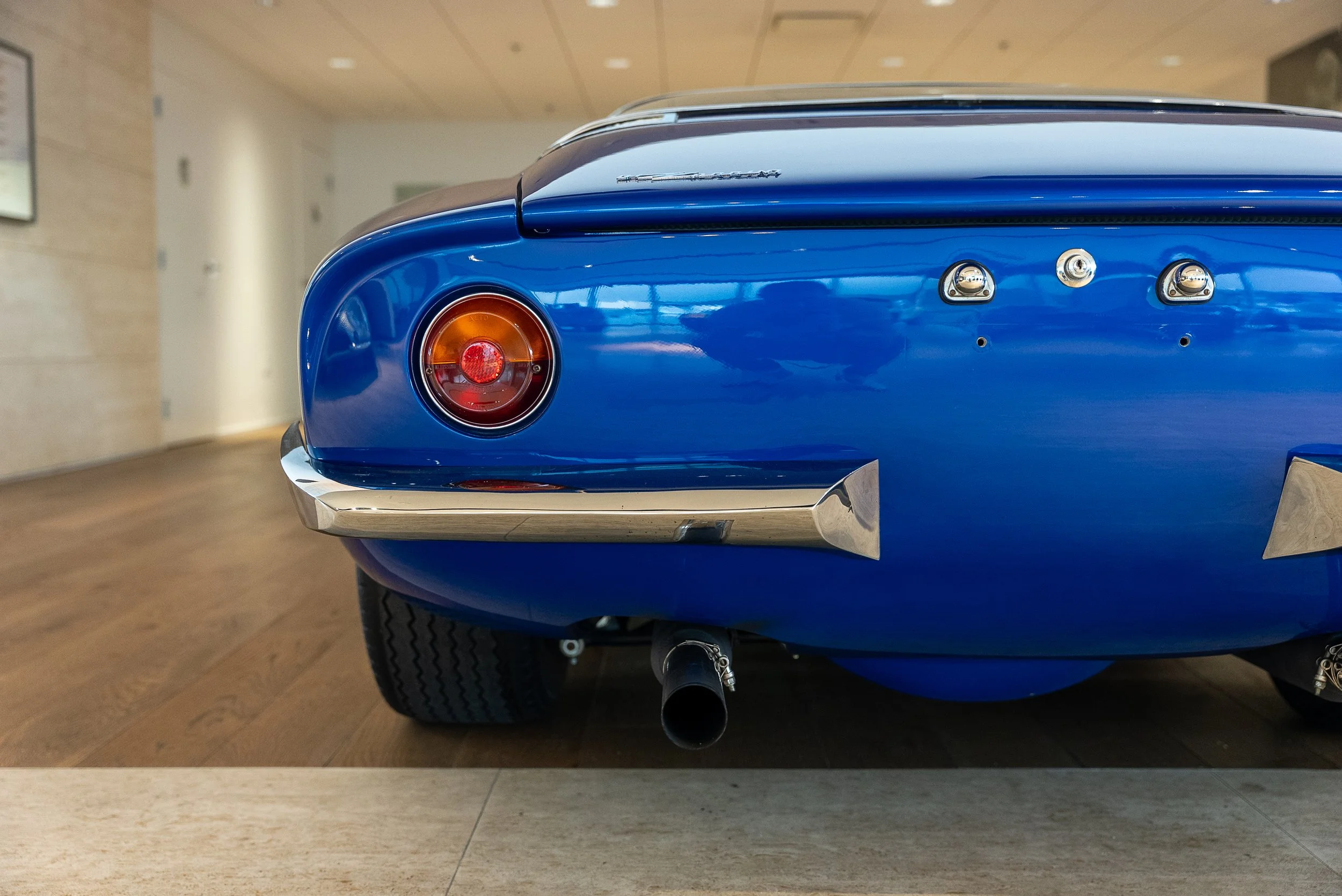 Bizzarrini GT America Indoors-31.jpg