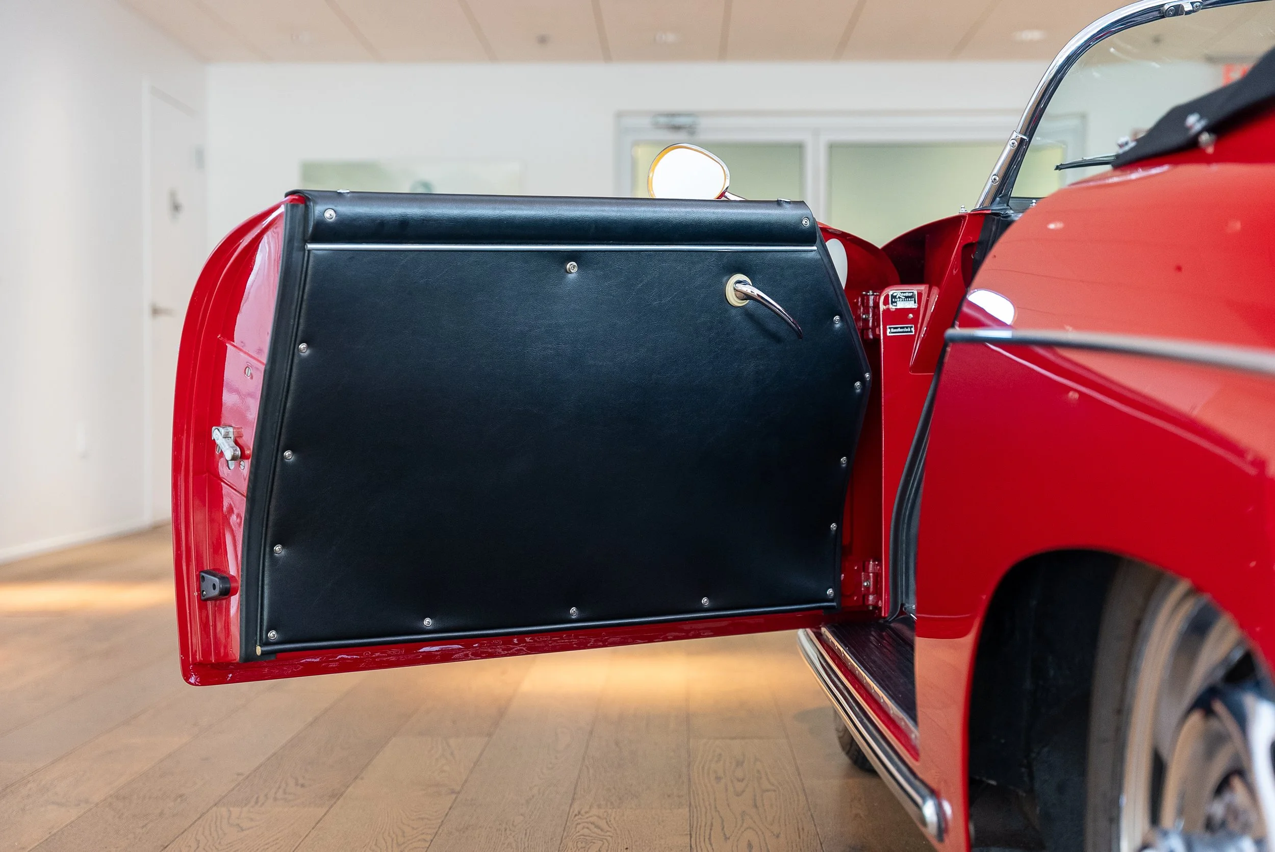 Red Speedster-56.jpg