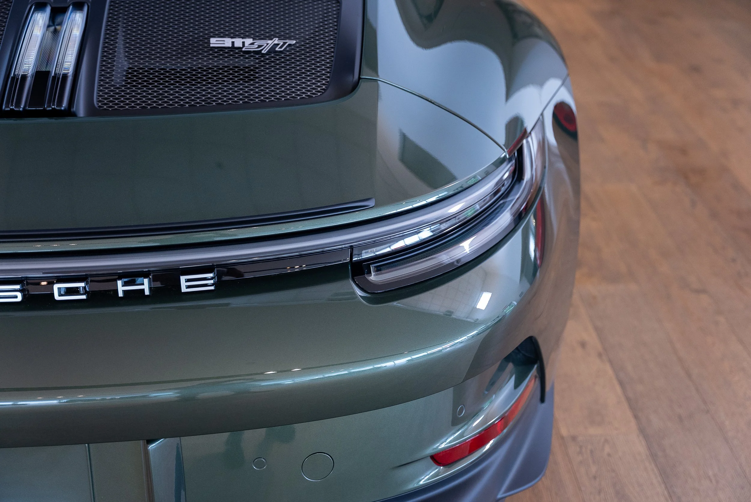 911 ST-53.jpg