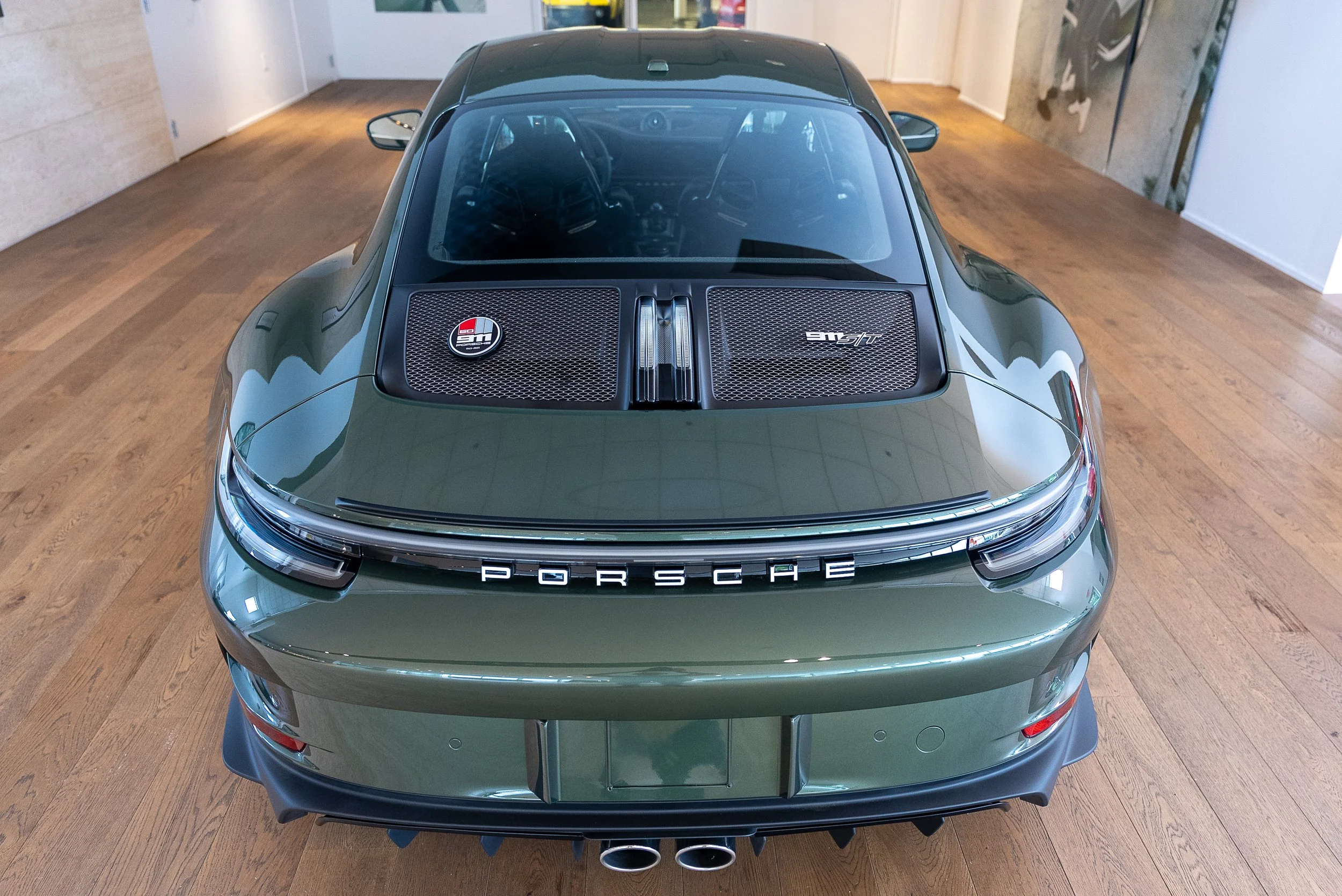 911 ST-87.jpg