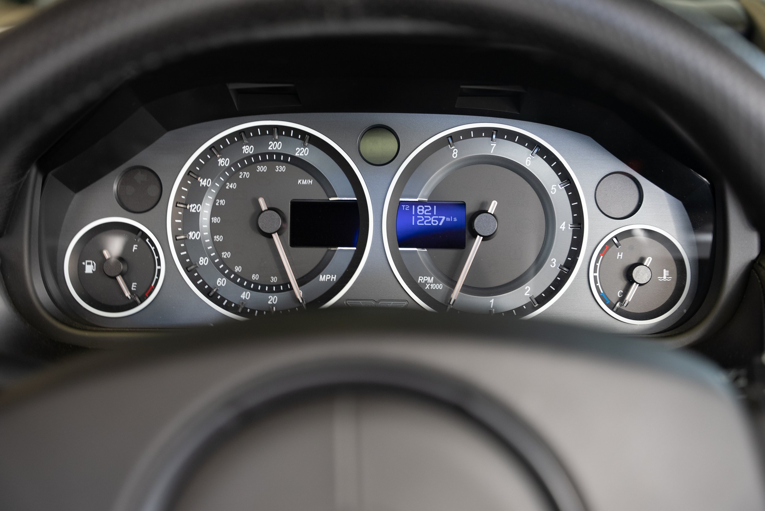 AM V12VS Color-190.jpg