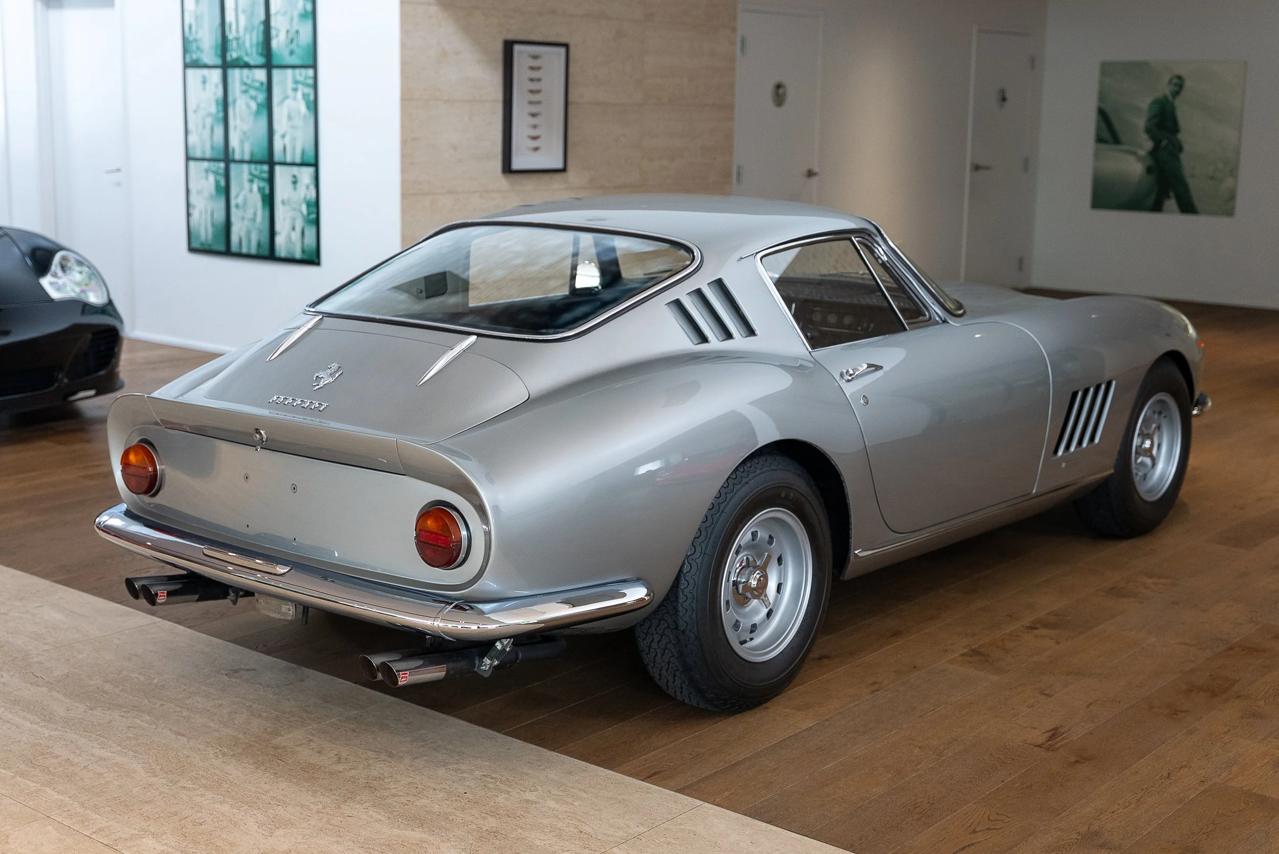 Ferrari 275-14.jpg