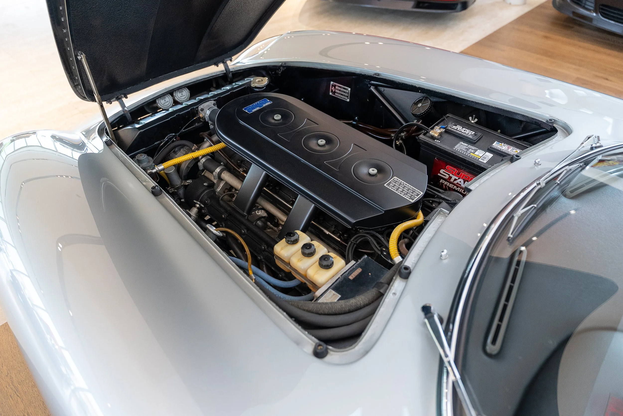 Ferrari 275-152.jpg