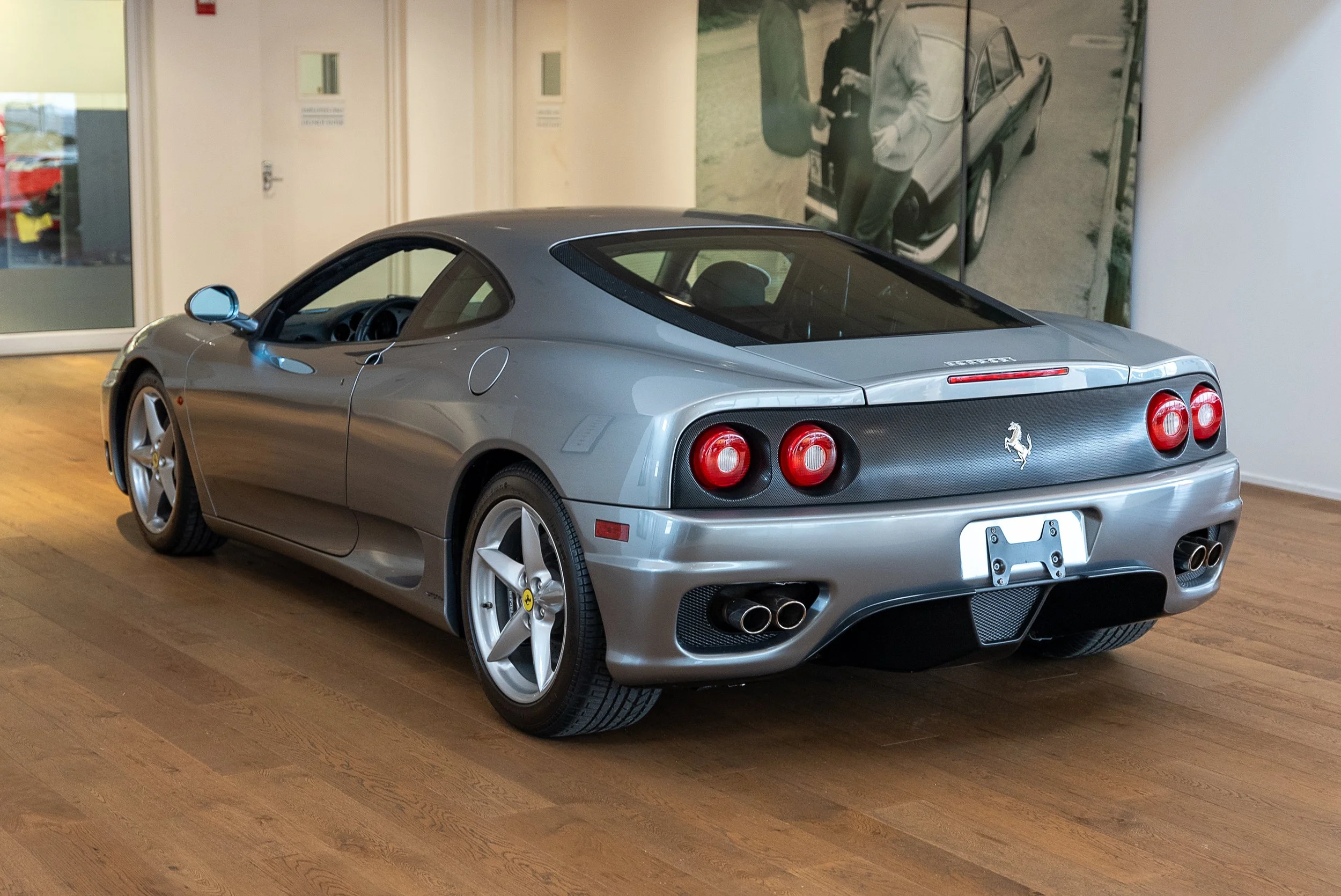 2004 Ferrari 360 Modena Silver-27.jpg