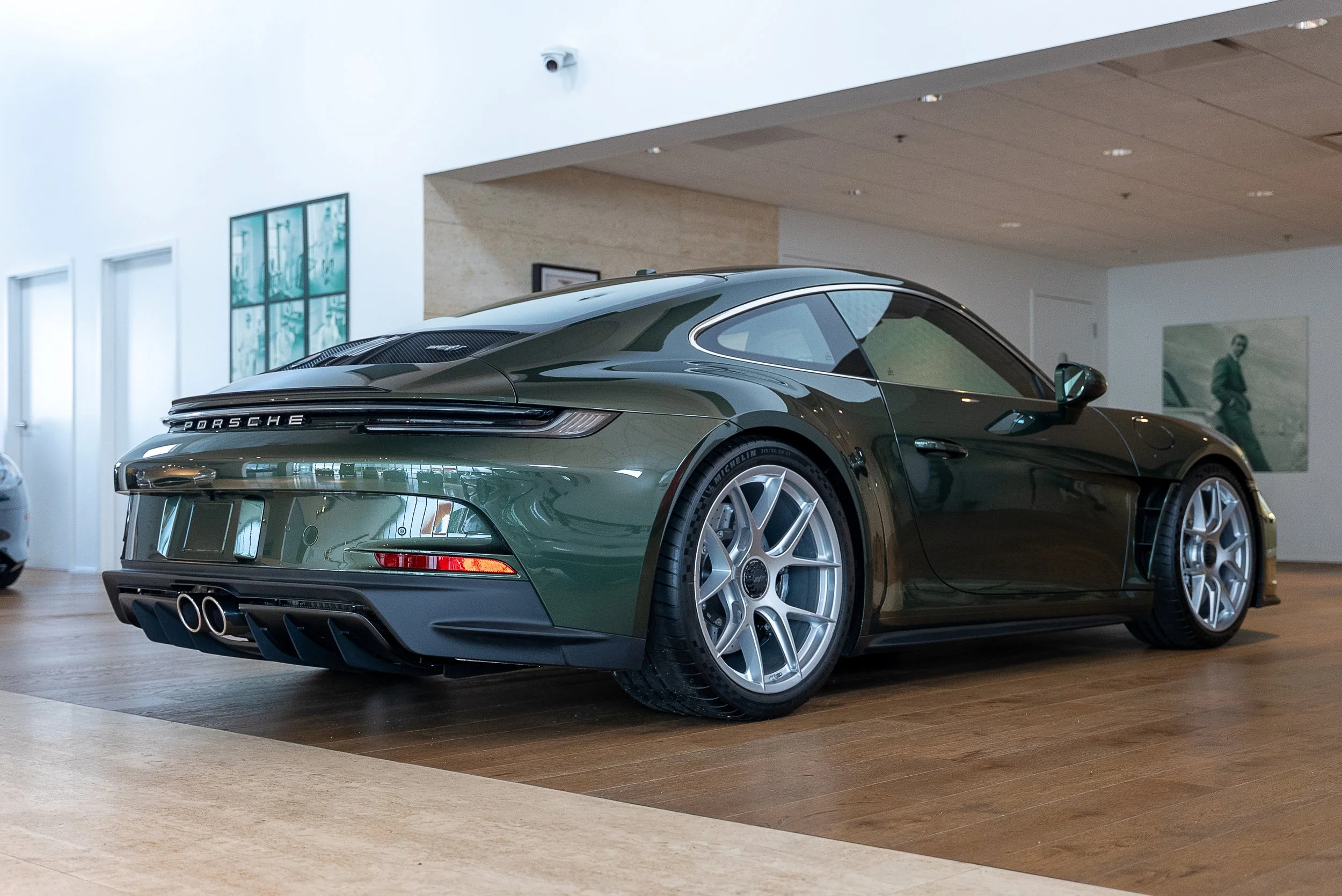 911 ST-13.jpg