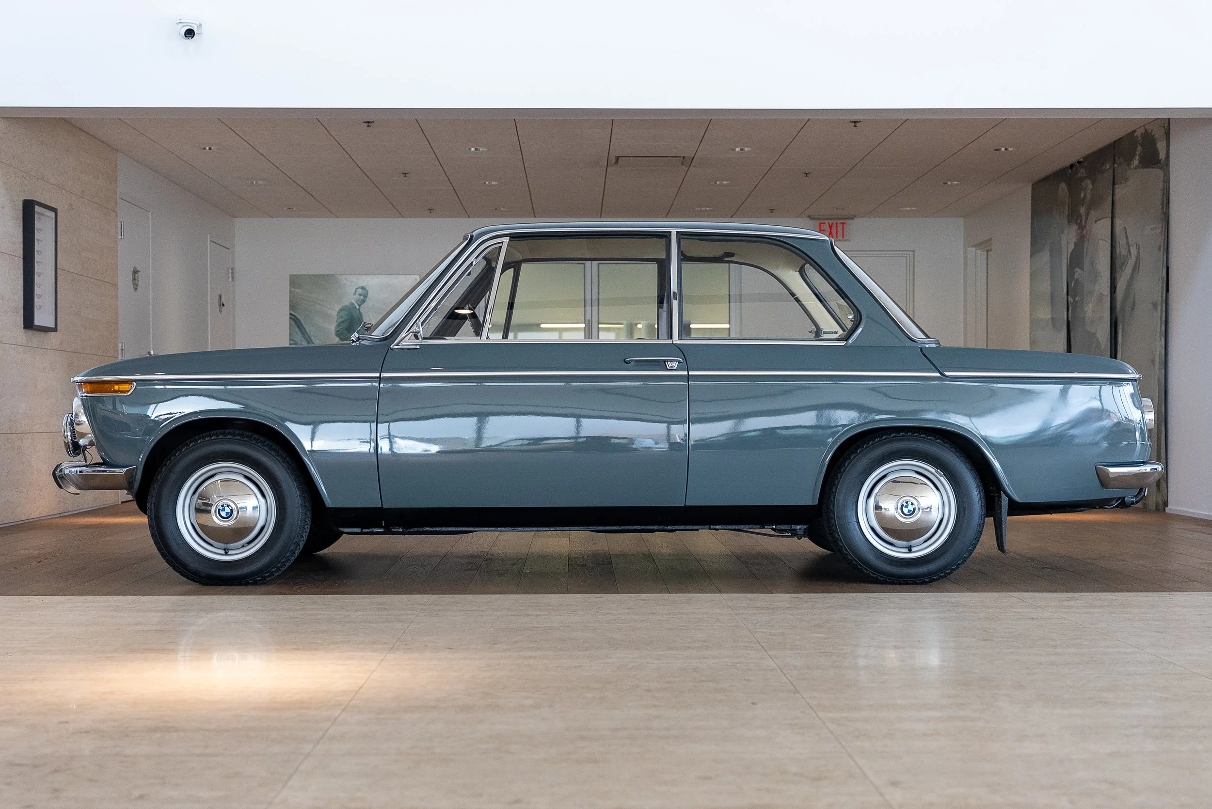 1966 BMW 1600-7.jpg