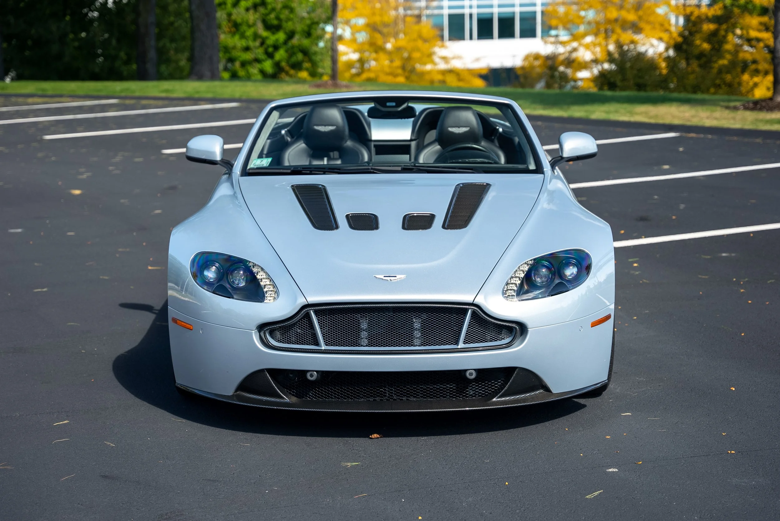 AM V12VS Color-4.jpg