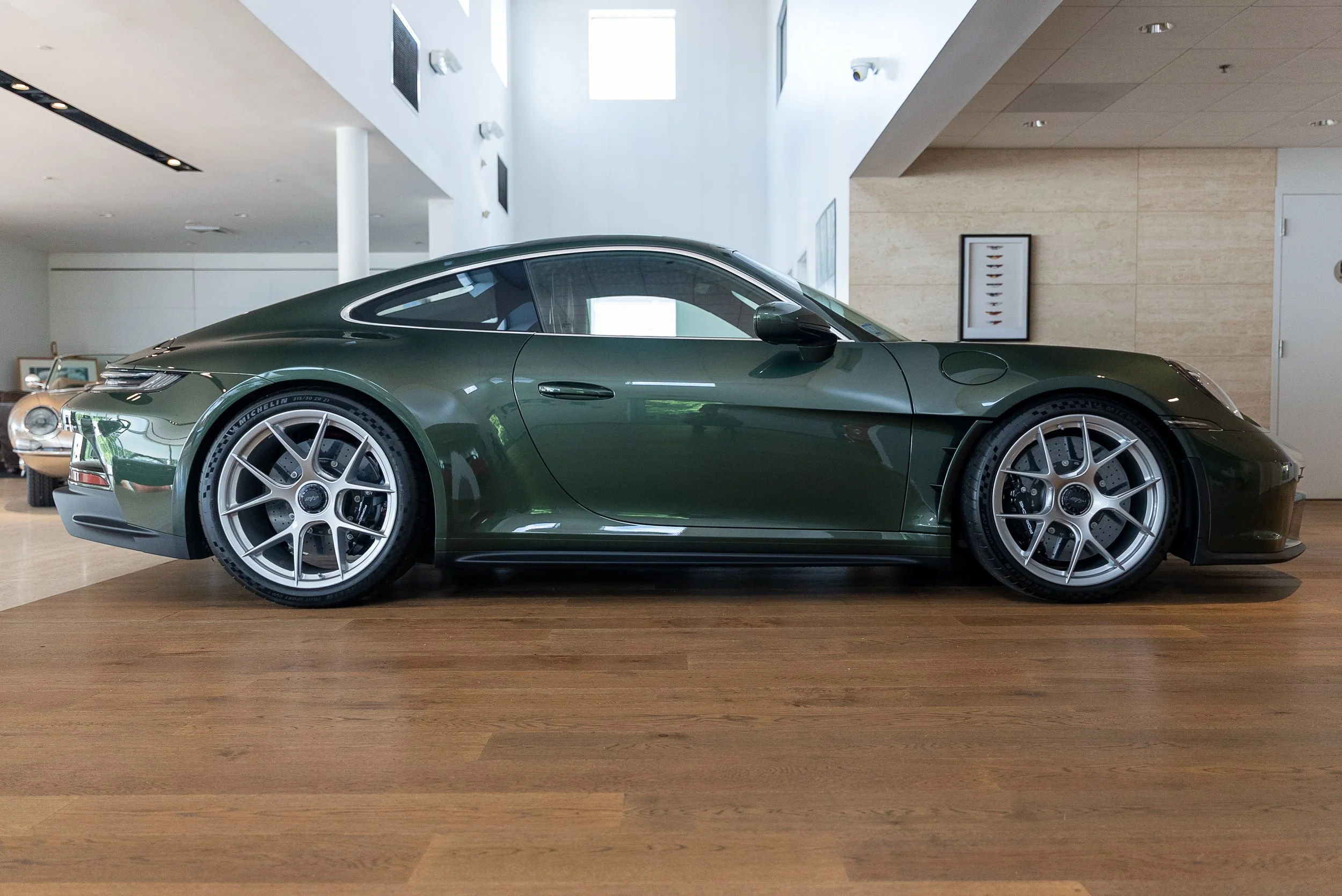 911 ST-15.jpg