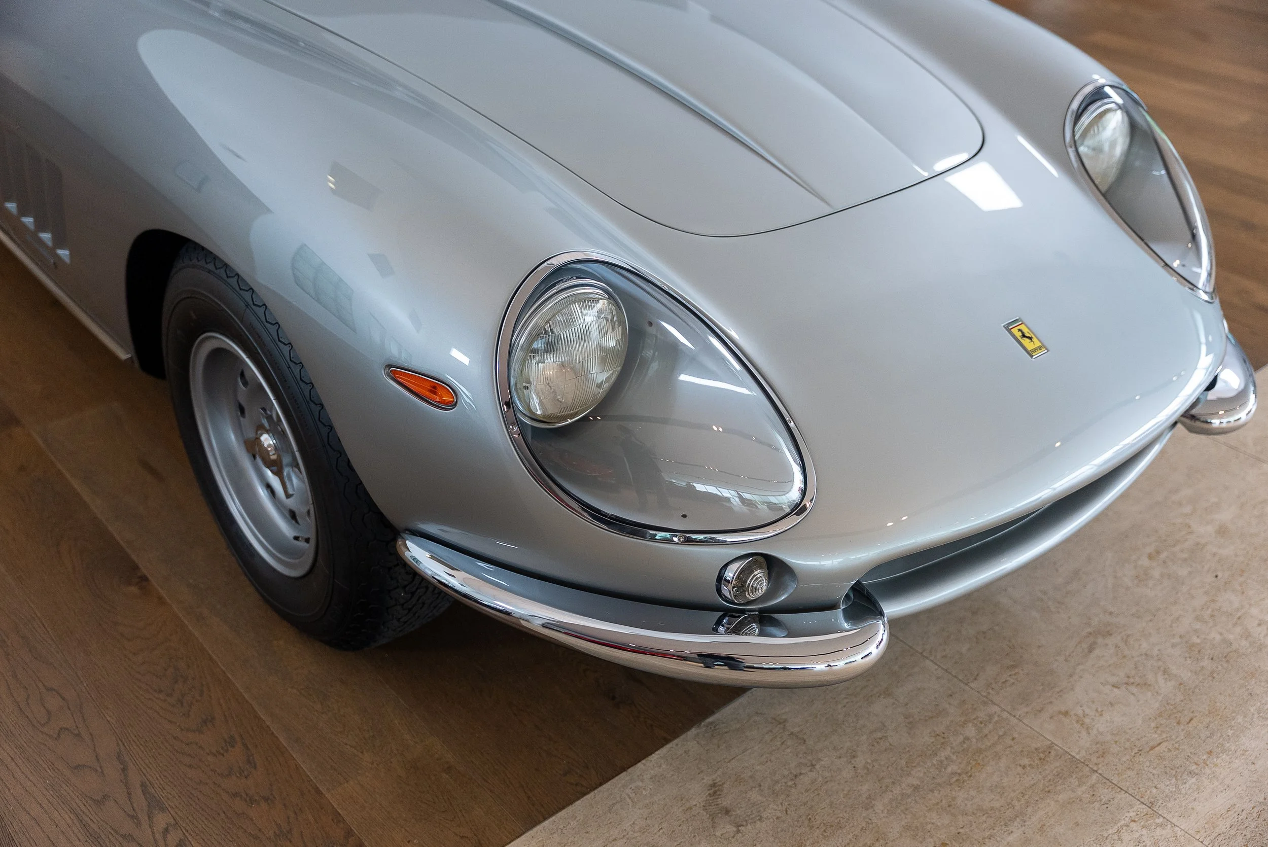 Ferrari 275-17.jpg