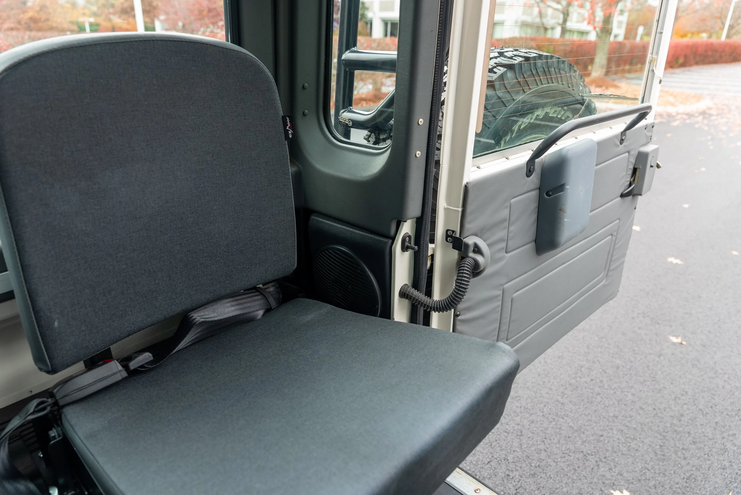 NAS Defender 90-118.jpg