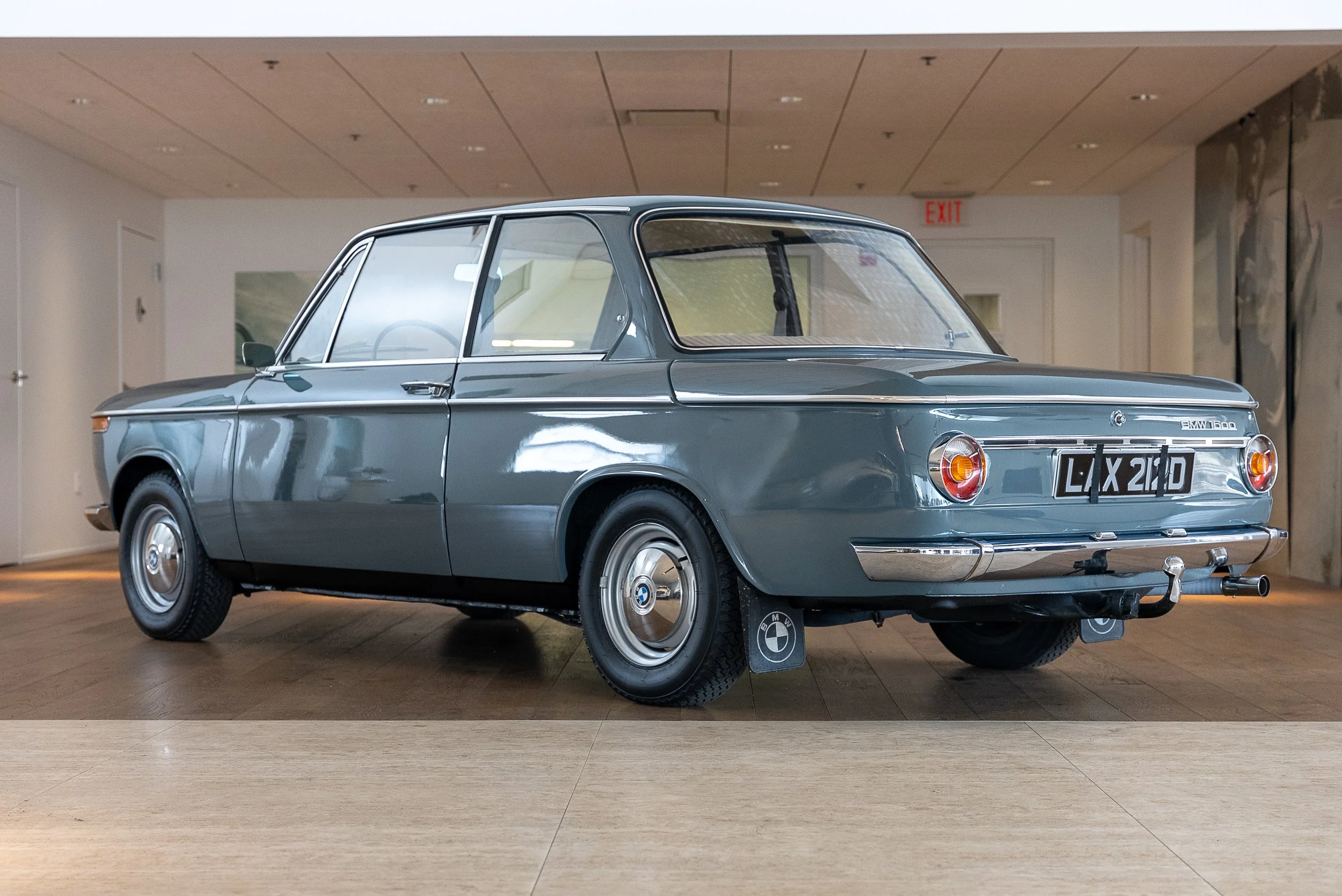 1966 BMW 1600-9.jpg