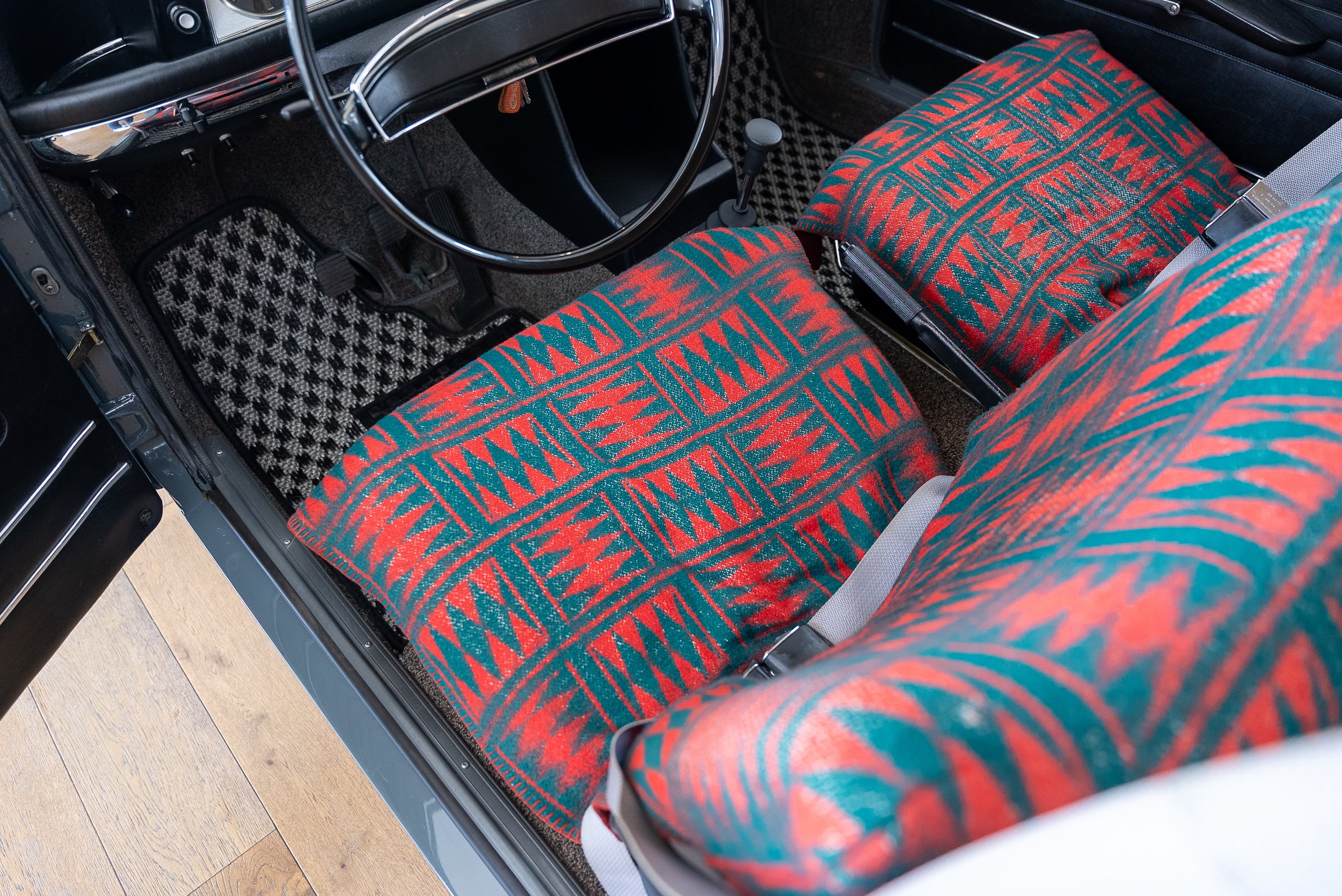 1966 BMW 1600-94.jpg