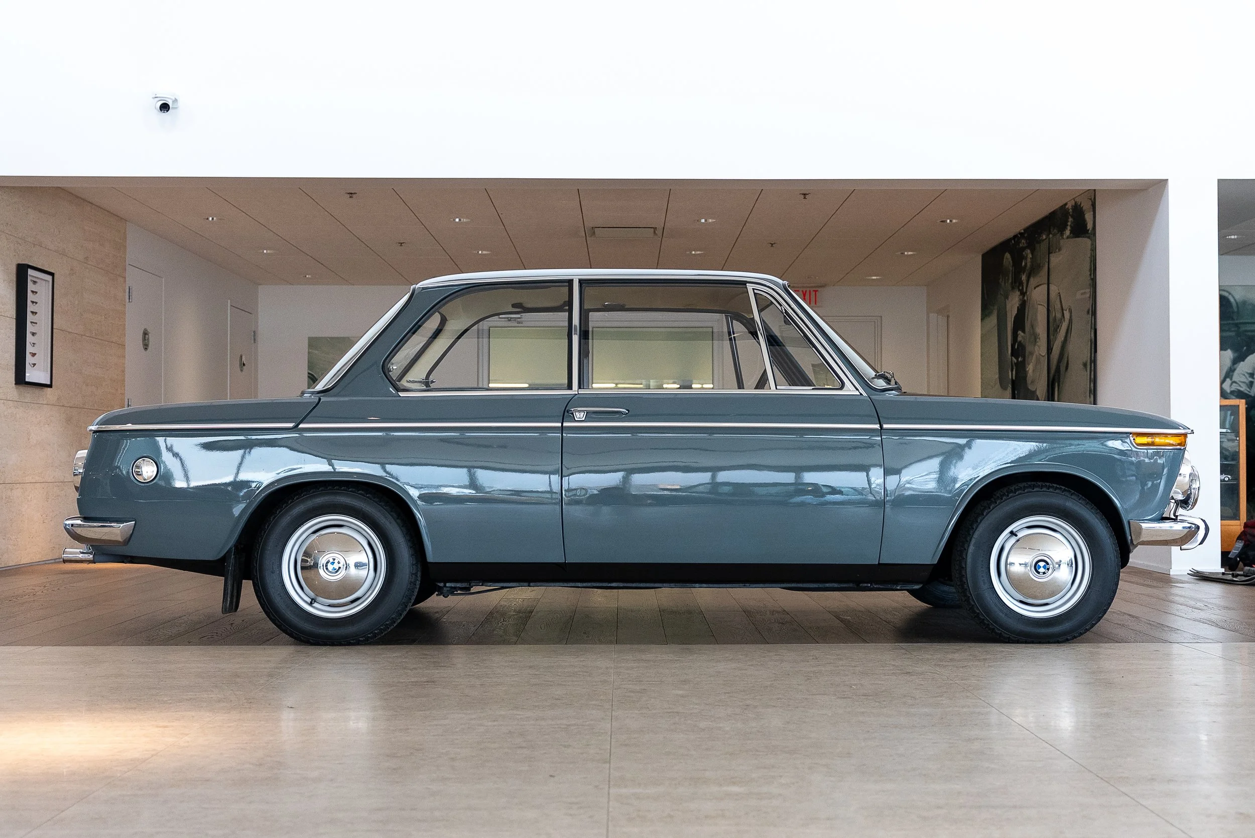 1966 BMW 1600-15.jpg